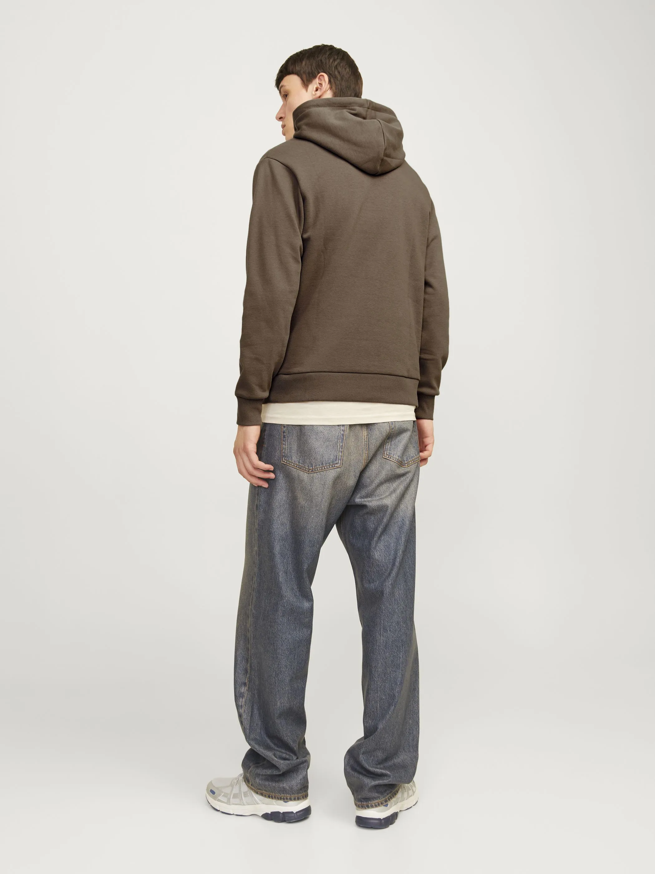 Jack Jones 12256521 JJECALEB VARSITY SWEA Braun 895767 176148 3