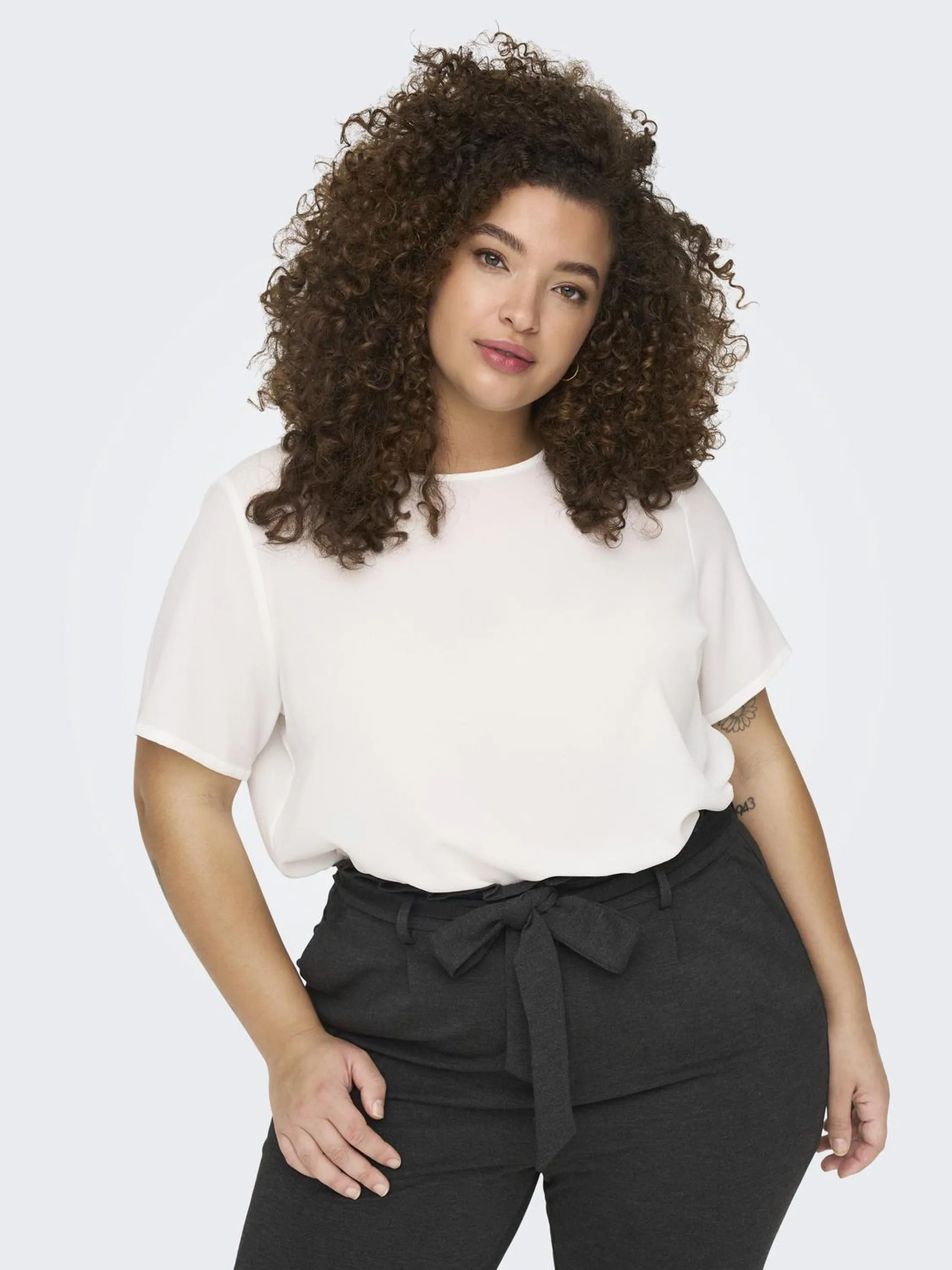 Only Carmakoma 15218353 CARVICA SS AOP TOP NO Weiß 843421 177922 Only Carmakoma 15218353 CARVICA SS AOP TOP NO Weiß 843421 177922