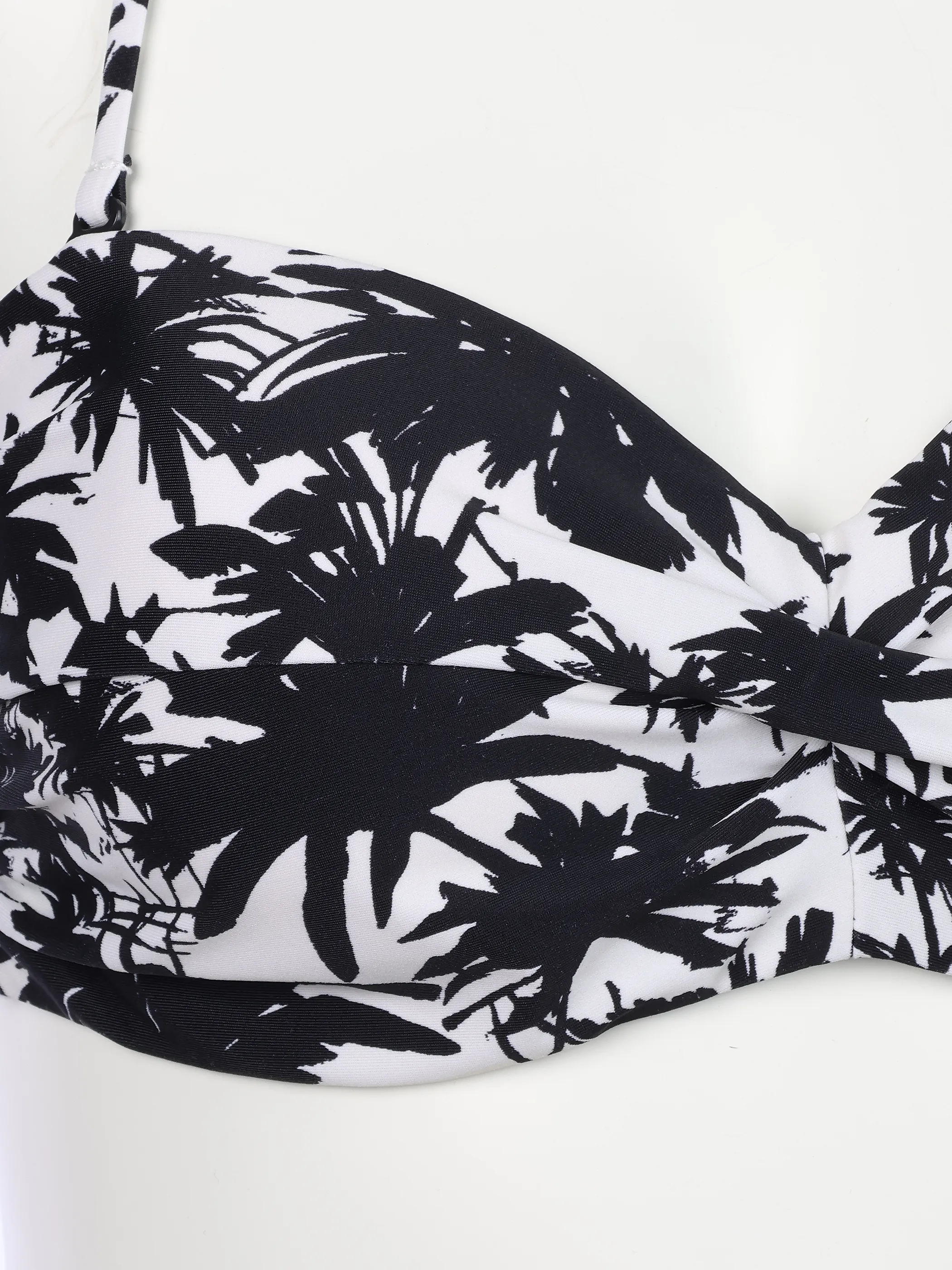 Grinario Sports Da-Bikini Bandeau Top, AOP Palmen Schwarz 922568 BL/WE 3