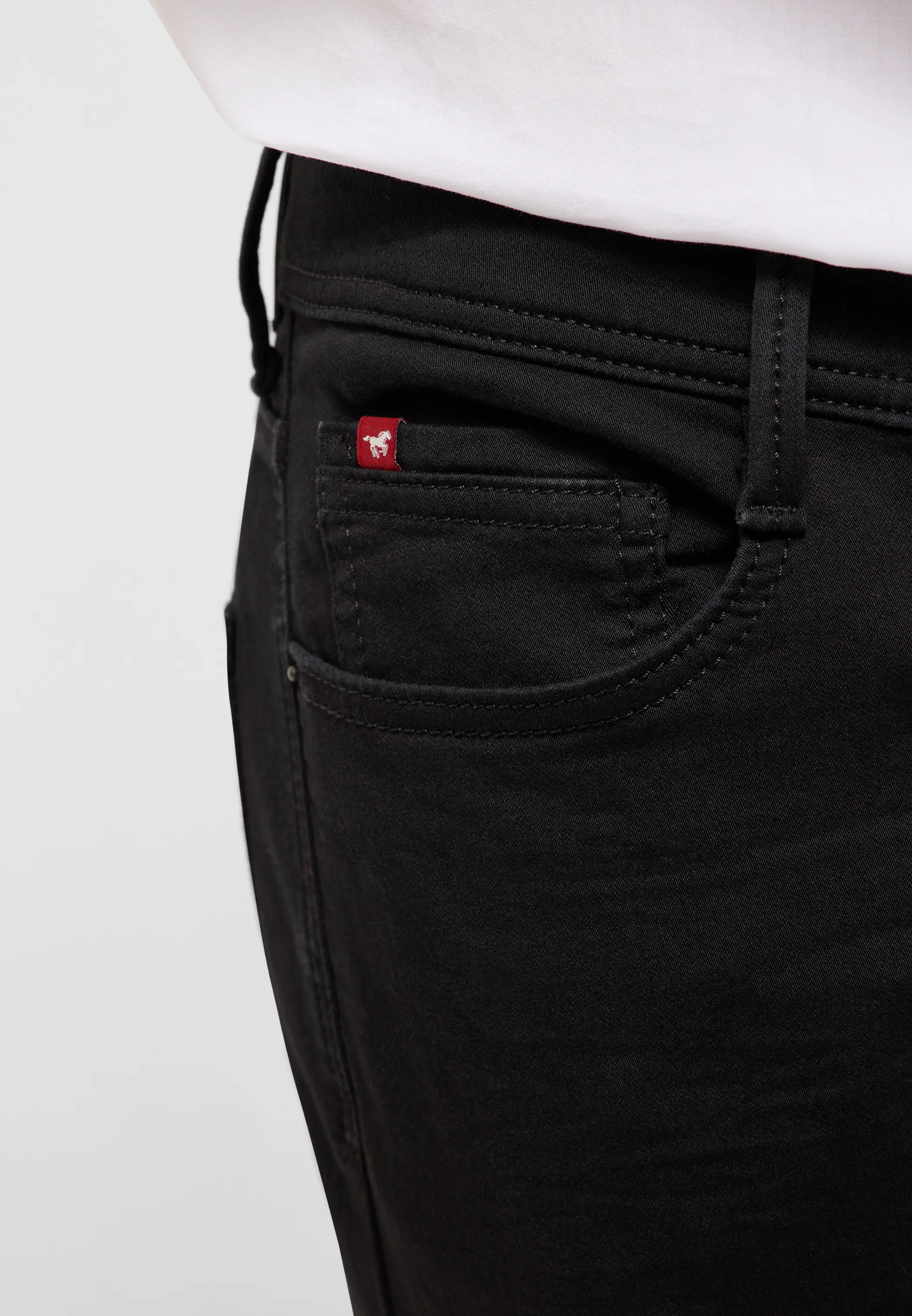 Mustang 1017432 STYLE OREGON SLIM K Schwarz 929064 4000902 4