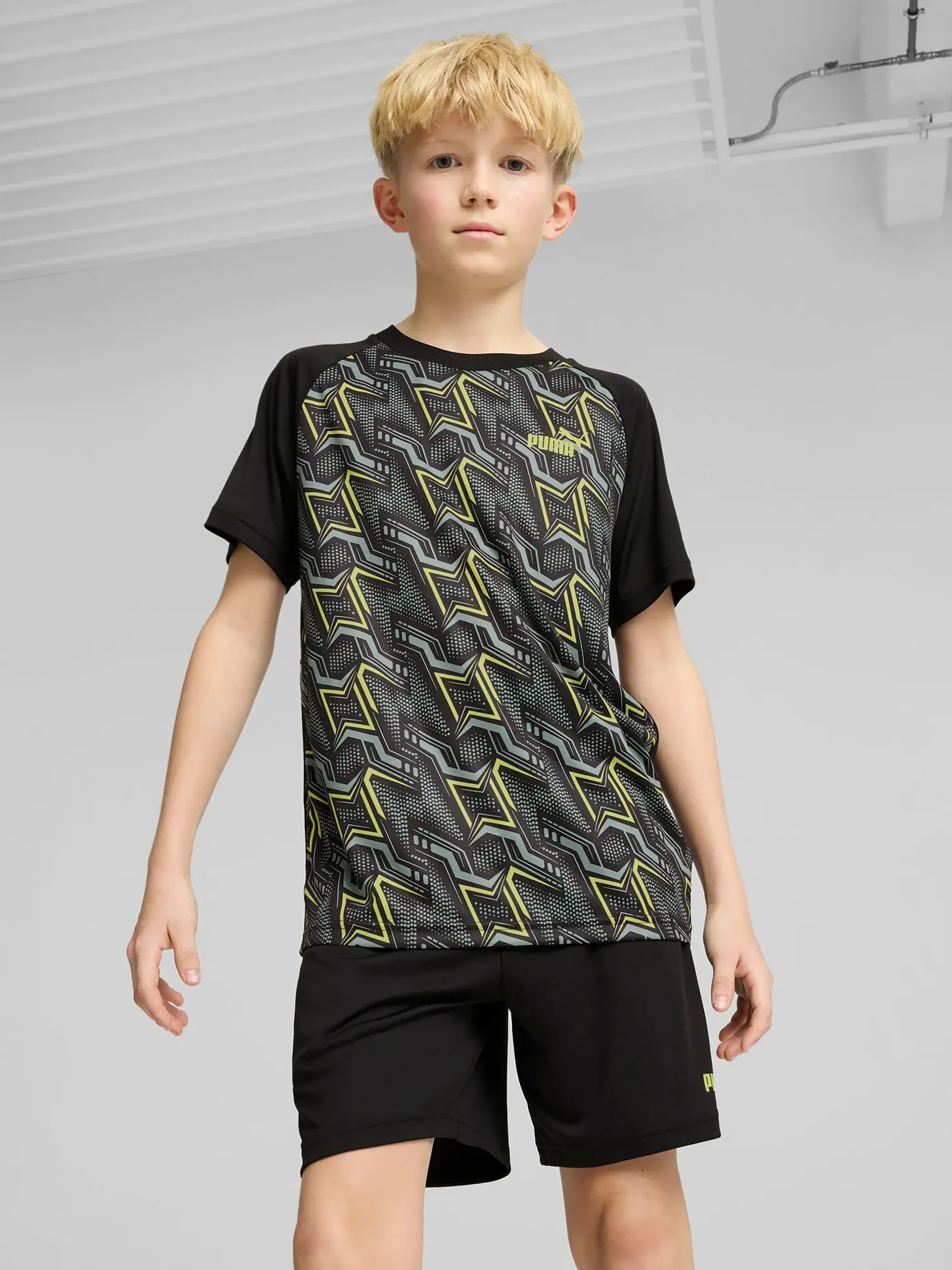 Puma 686301 TB-Set kurz ESS Poly AOP Tee Schwarz 904562 0001 3