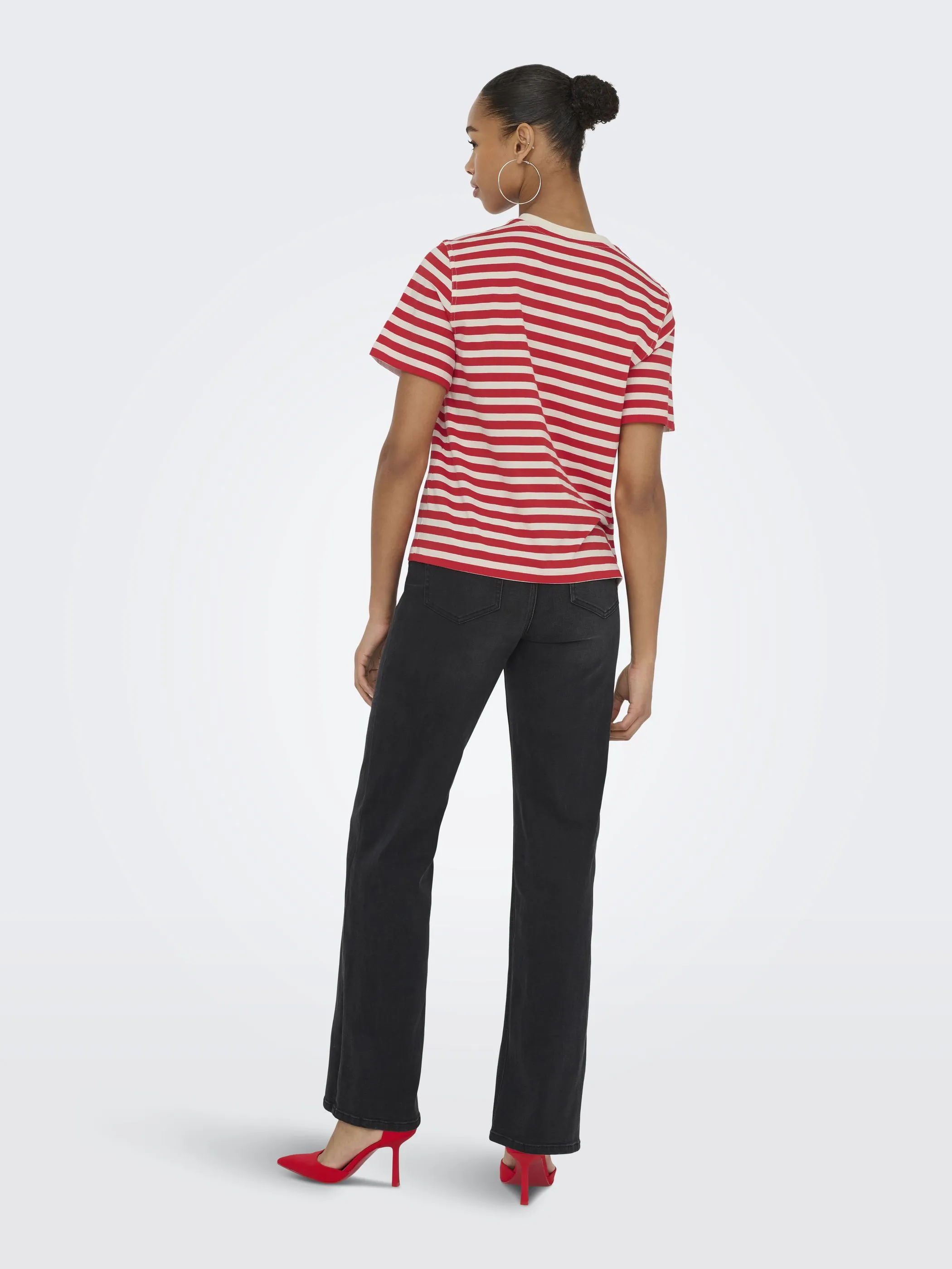 Only 15359677 ONLLIVINA S/S O-NECK Rot 917466 209792002 4