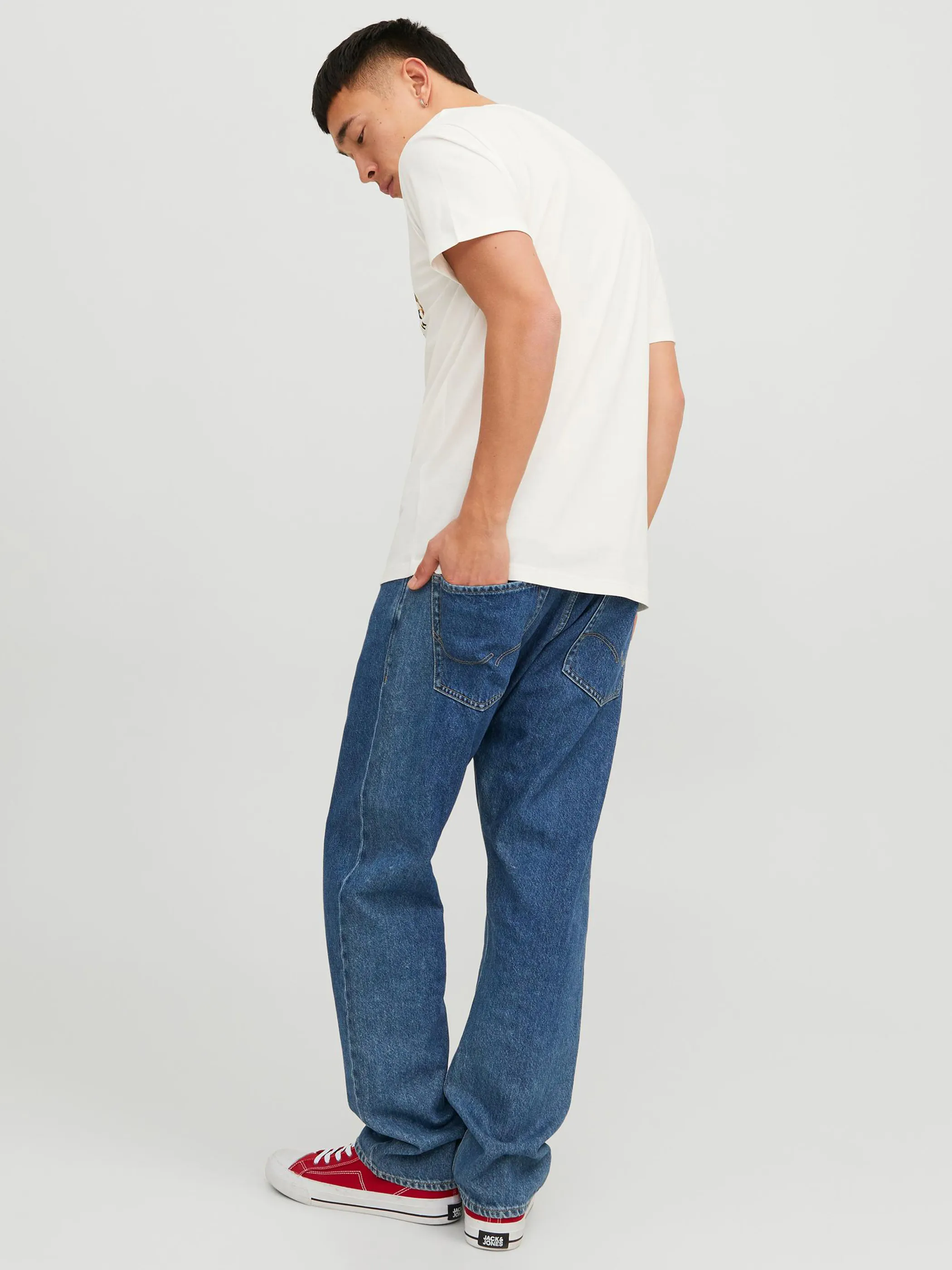 Jack Jones 12224688 JJBECS SHAPE TEE SS C Weiß 875269 177642 2 Jack Jones 12224688 JJBECS SHAPE TEE SS C Weiß 875269 177642 2
