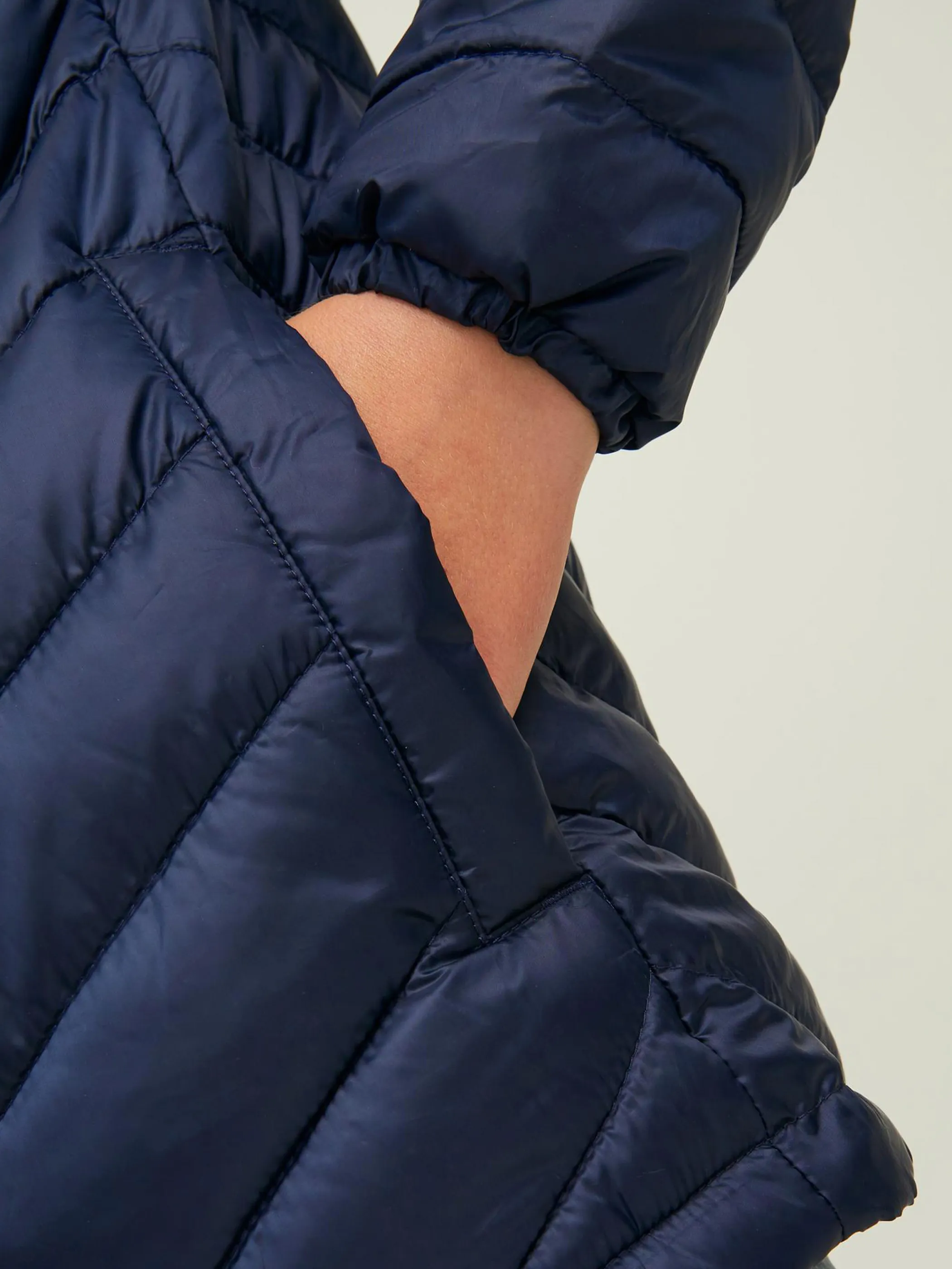 Jack&Jones Junior 12212568 JJEHERO PUFFER HOOD N Blau 865016 175876003 4 Jack&Jones Junior 12212568 JJEHERO PUFFER HOOD N Blau 865016 175876003 4