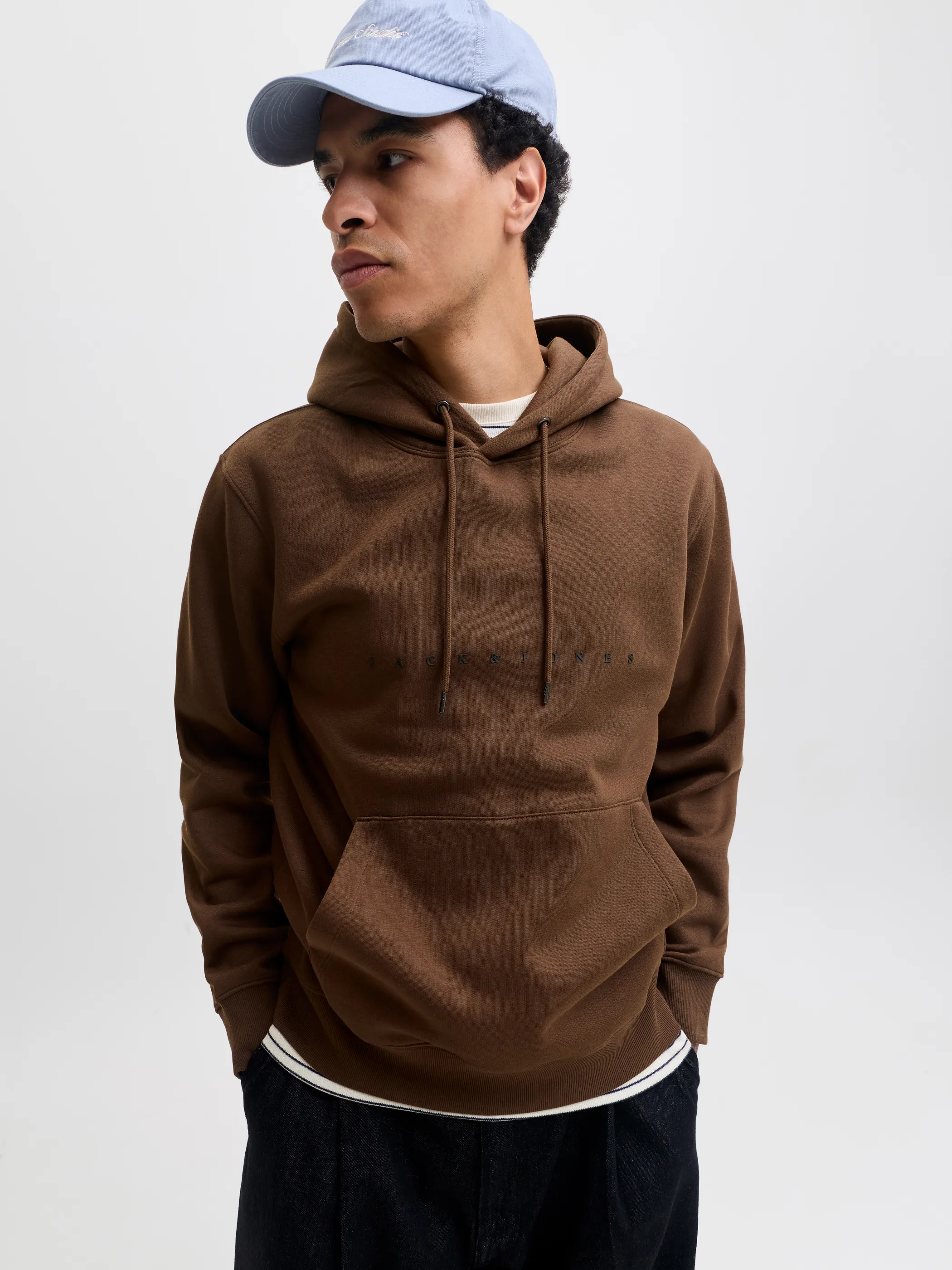 Jack Jones 12233972 JJESTAR JJ SWEAT HOOD Braun 878876 307144 2