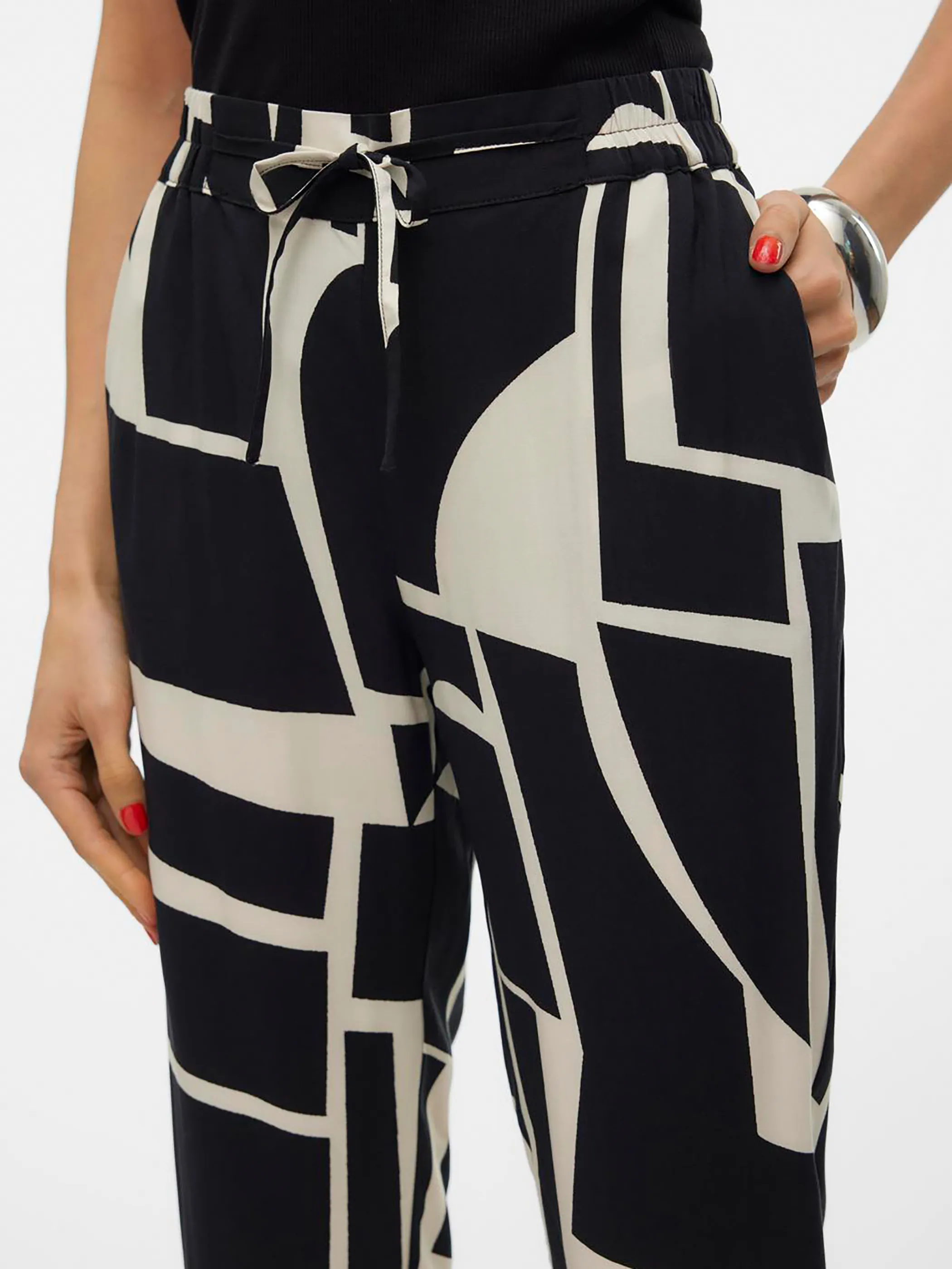 Vero Moda 10302045 VMEASY JOY NW LOOSE P Schwarz 894436 177868041 3