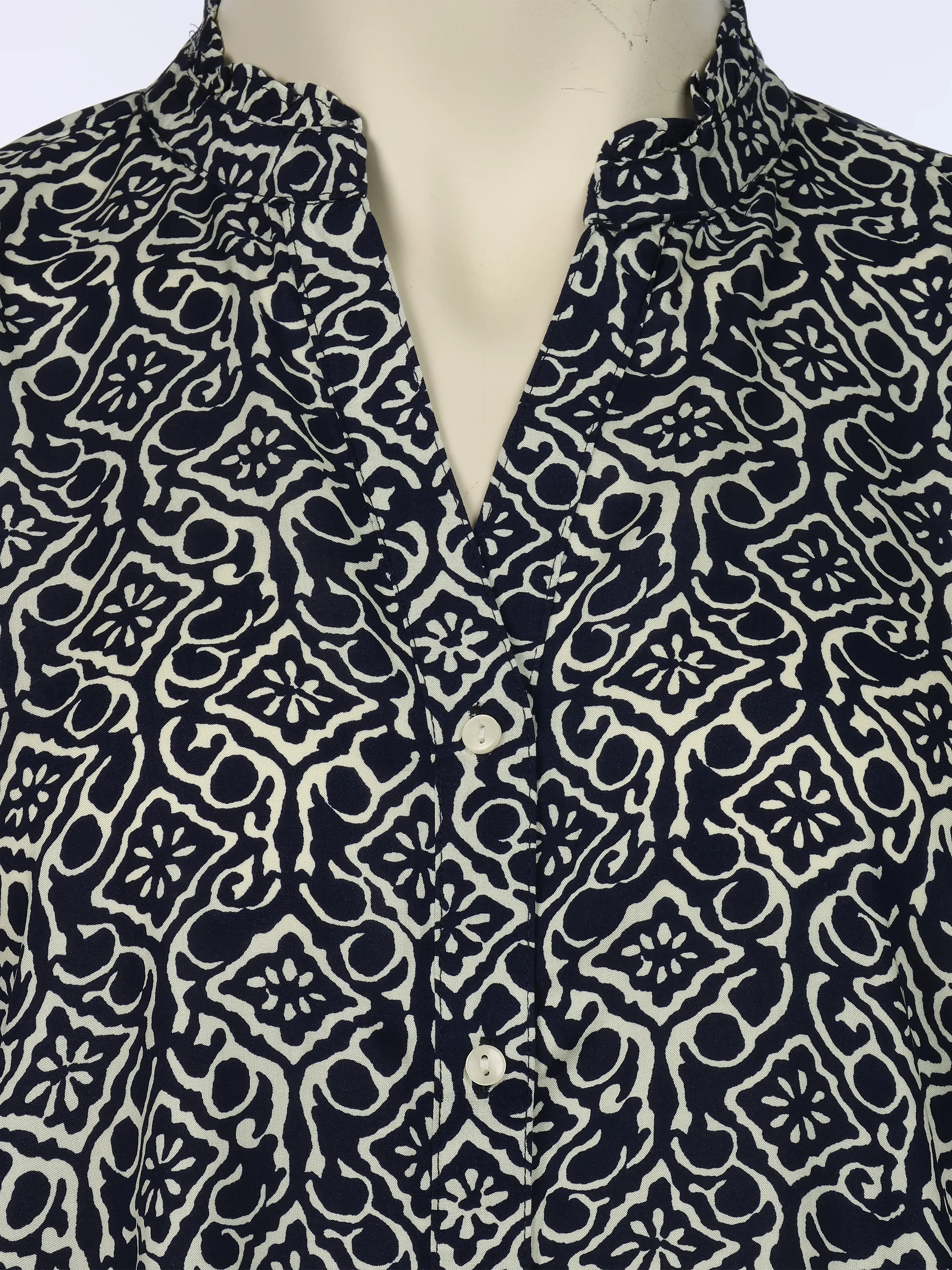 Only Carmakoma 15358106 CARRAYA 3/4 SHIRT WVN Blau 917562 194962003 3