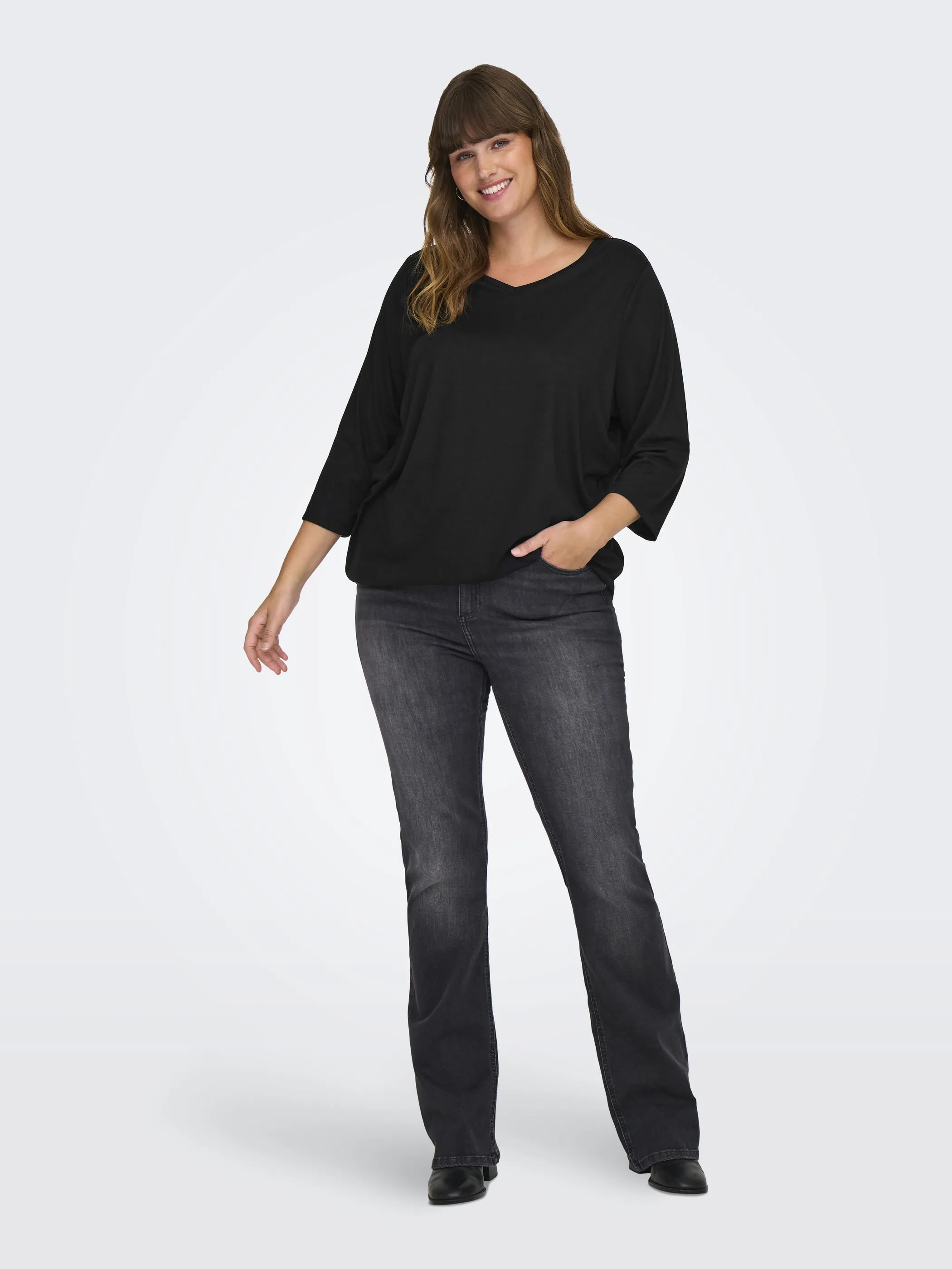 Only Carmakoma 15334228 CARCARLINNE V-NECK 3/ Schwarz 918026 177911 4
