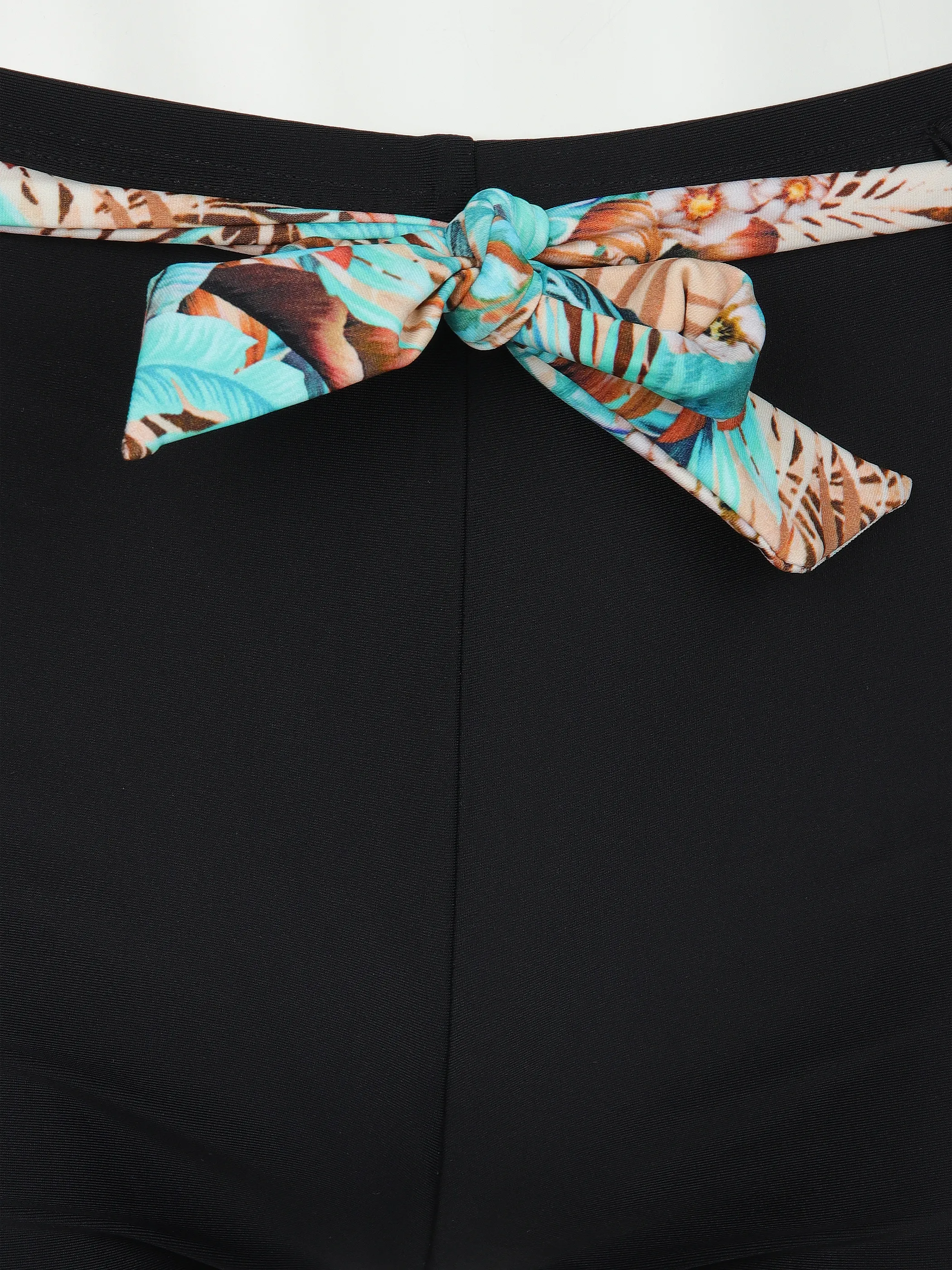 Grinario Sports Da-Bikini Shorts mit Bindeband Schwarz 906282 BLACK 3 Grinario Sports Da-Bikini Shorts mit Bindeband Schwarz 906282 BLACK 3