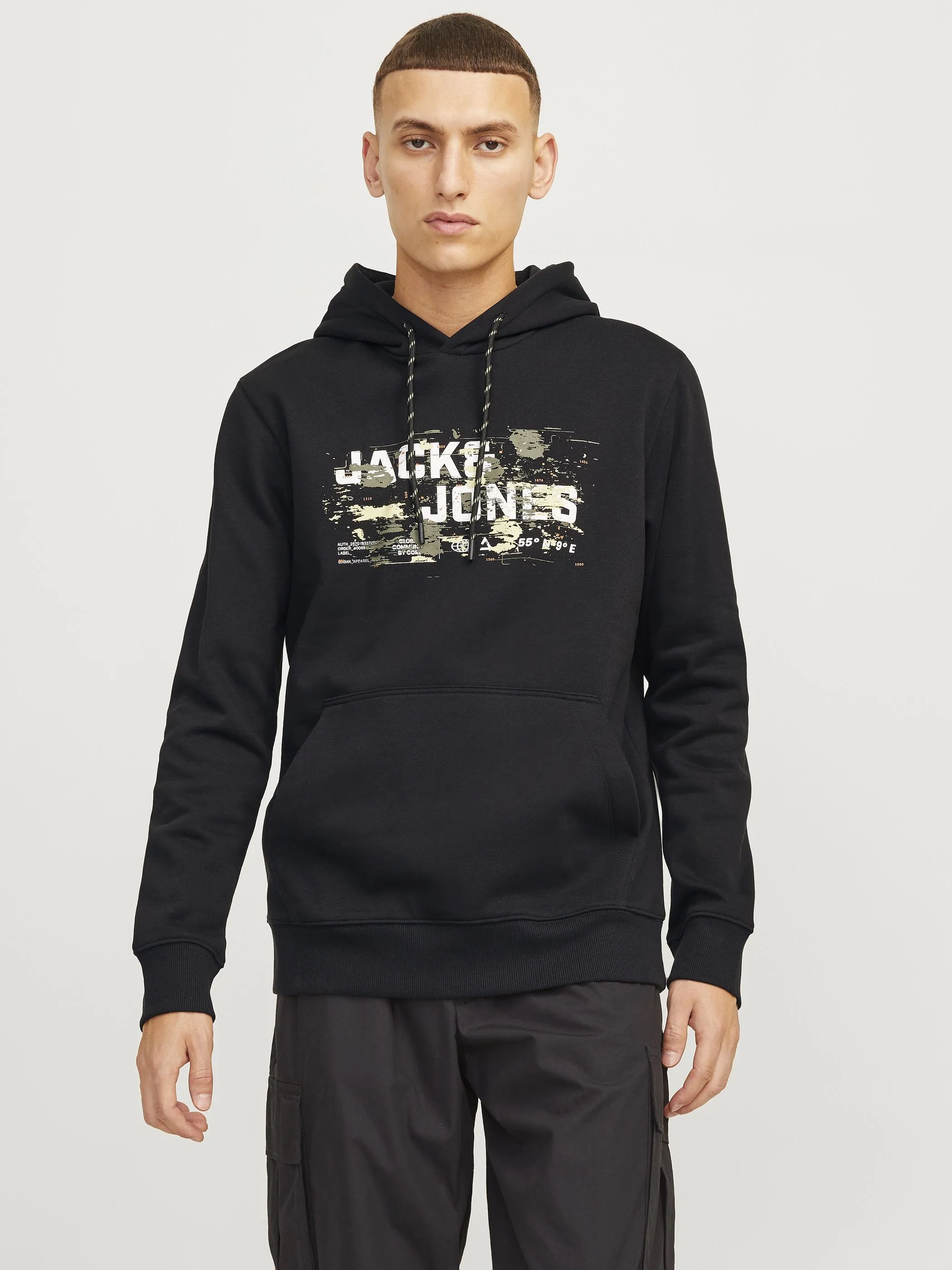 Jack Jones 12261670 JCOOUTDOOR LOGO SWEAT Schwarz 910799 178012 2