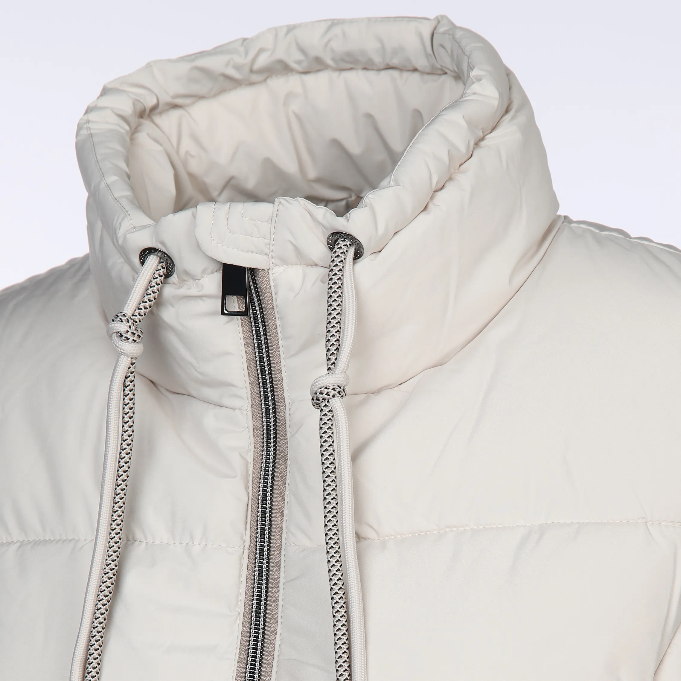 Lisa Tossa Da-Steppweste m.Stehkragen Weiß 880225 KITT 3 Lisa Tossa Da-Steppweste m.Stehkragen Weiß 880225 KITT 3