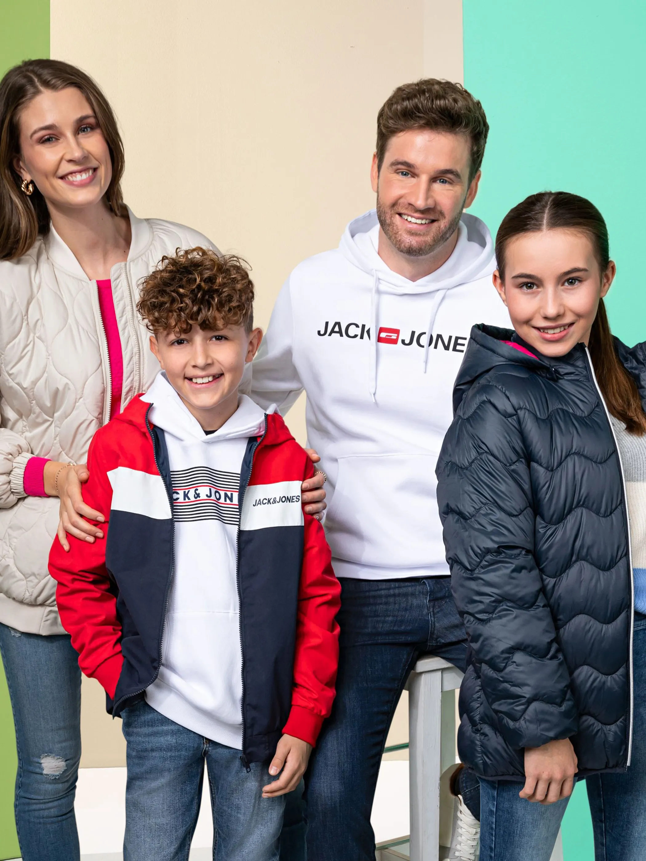 Jack&Jones Junior 12200453 JJERUSH BLOCKING HOO Rot 872350 229136001 5 Jack&Jones Junior 12200453 JJERUSH BLOCKING HOO Rot 872350 229136001 5