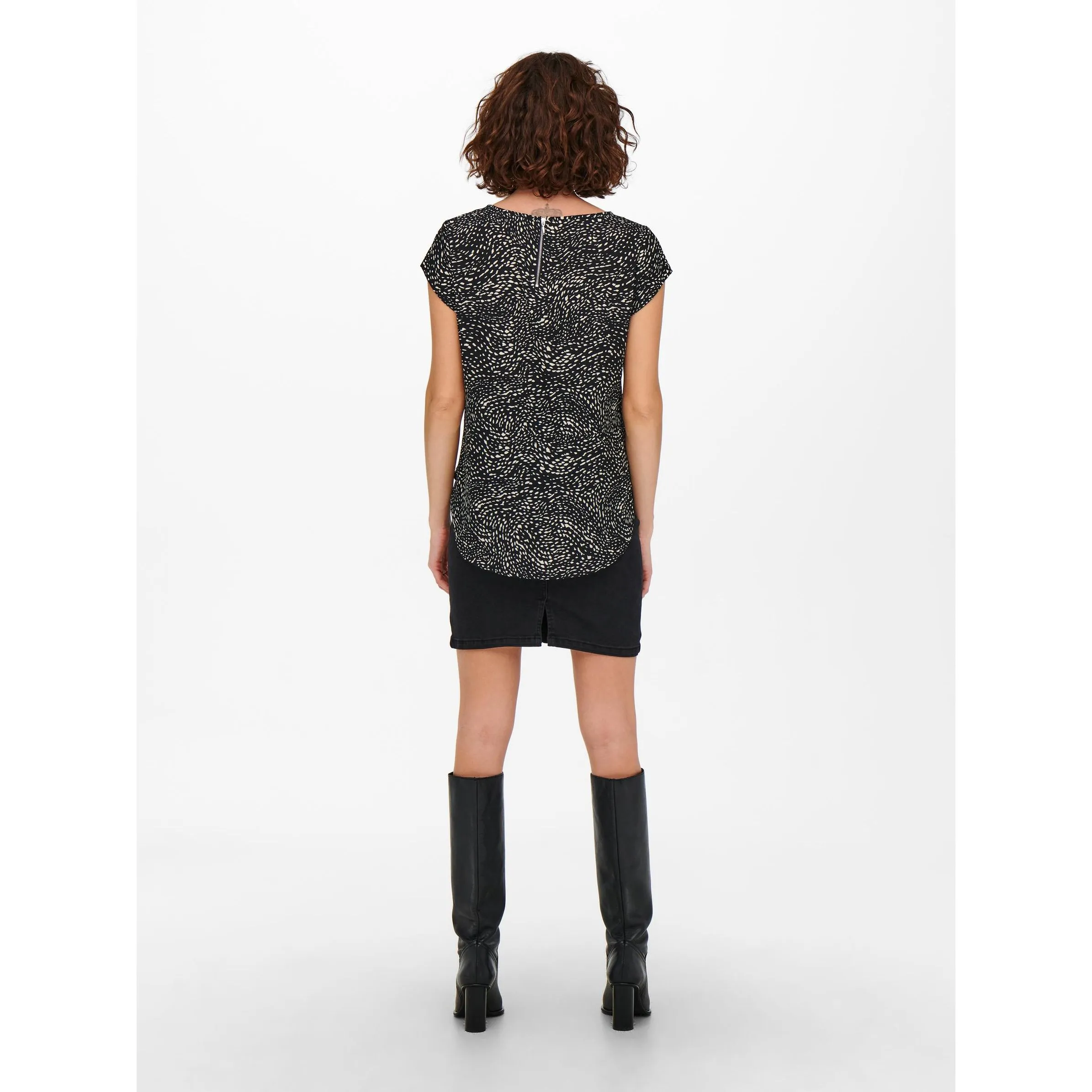 Only 15161116 onlVIC SS AOP TOP NOO Schwarz 806232 177911113 5 Only 15161116 onlVIC SS AOP TOP NOO Schwarz 806232 177911113 5