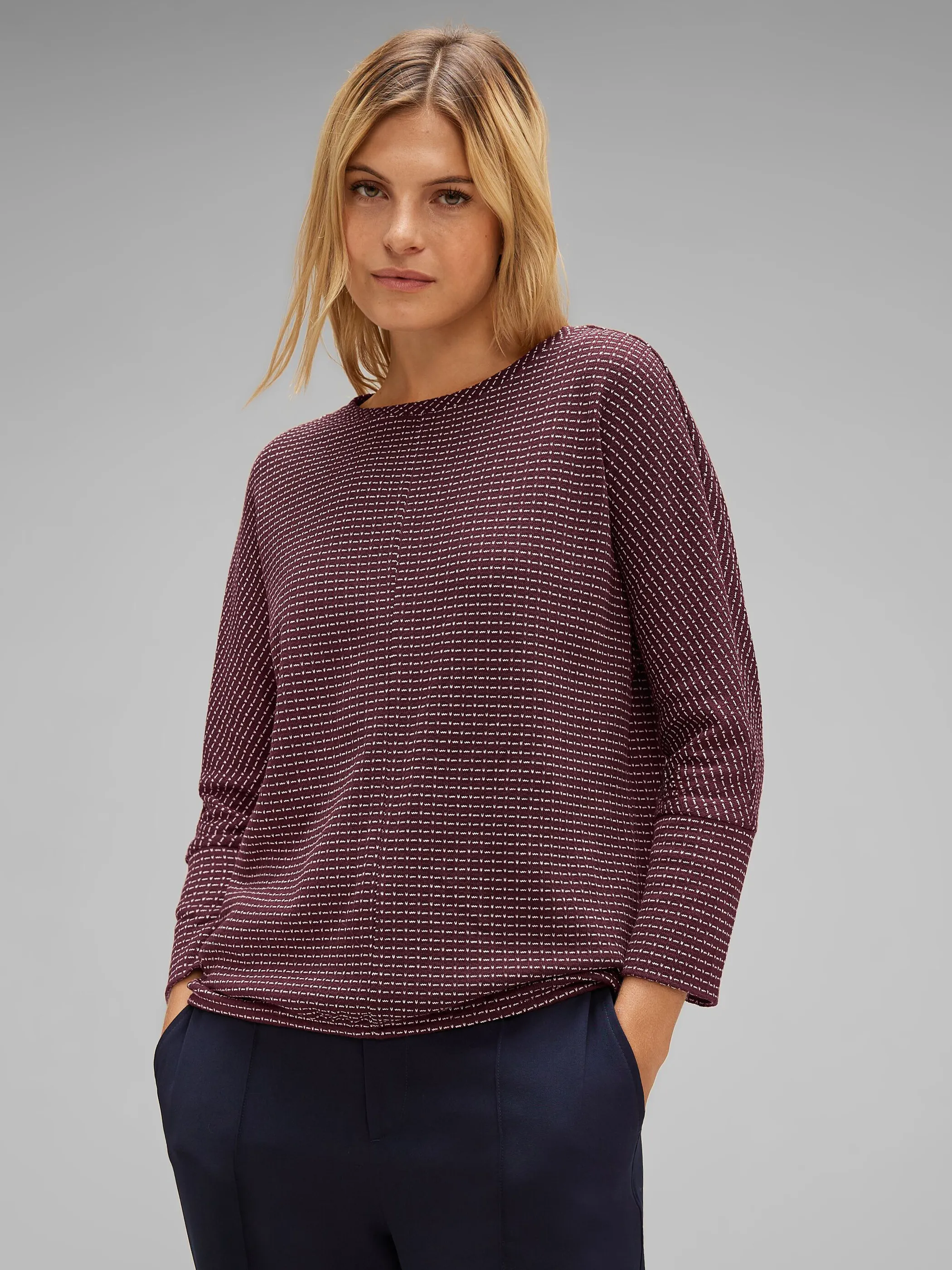 Street One A320565 LTD QR 2-color knit look shirt Rot 889697 24122 3