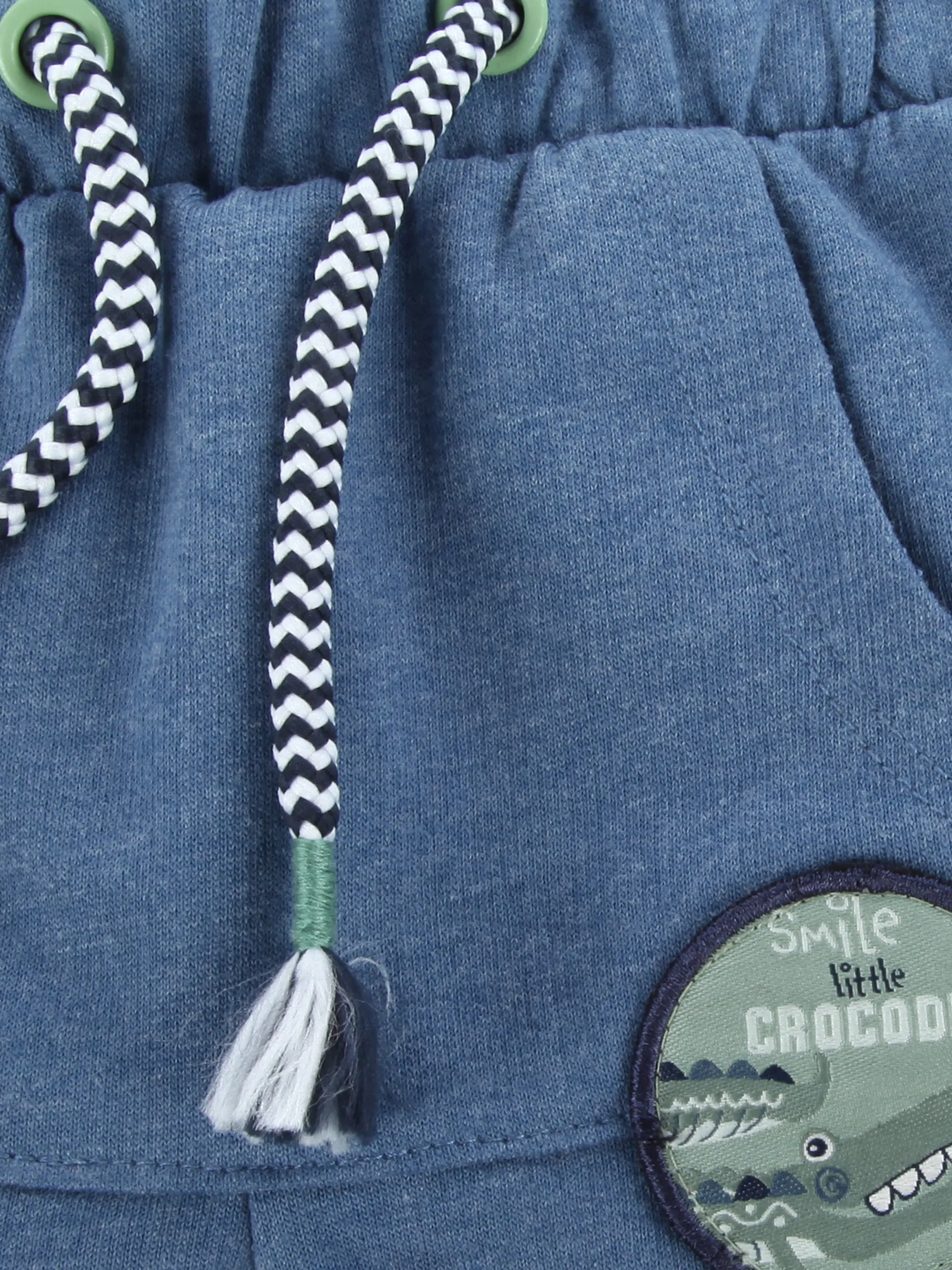 Bubble Gum BJ Sweatshorts mit Kängurutasche Blau 875554 BLAU 3 Bubble Gum BJ Sweatshorts mit Kängurutasche Blau 875554 BLAU 3