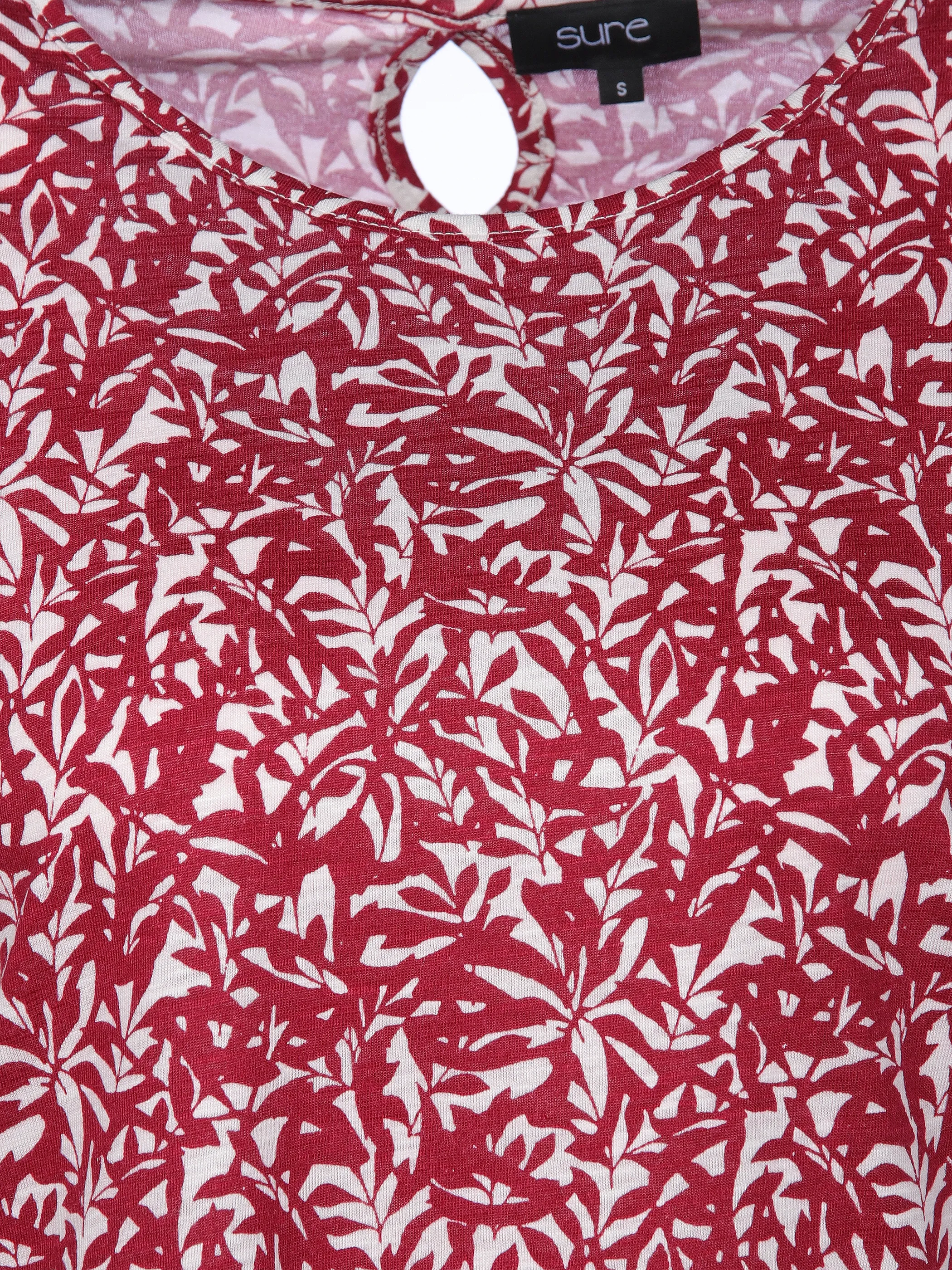 Sure Da-T-Shirt m. Alloverprint Rot 908105 RED 3 Sure Da-T-Shirt m. Alloverprint Rot 908105 RED 3