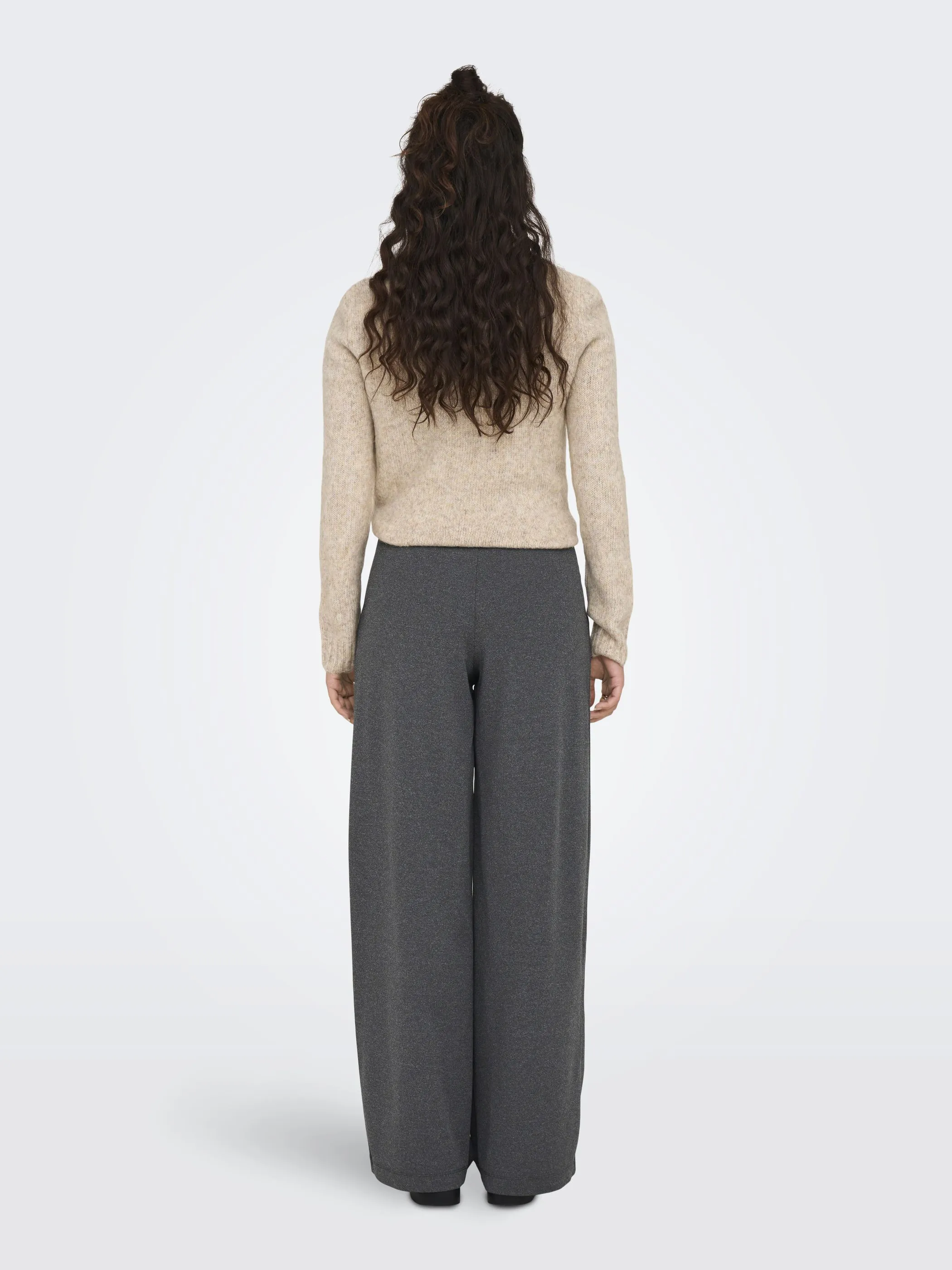 Jacqueline 15208430 JDYGEGGO NEW LONG PANT Grau 881744 179075001 4