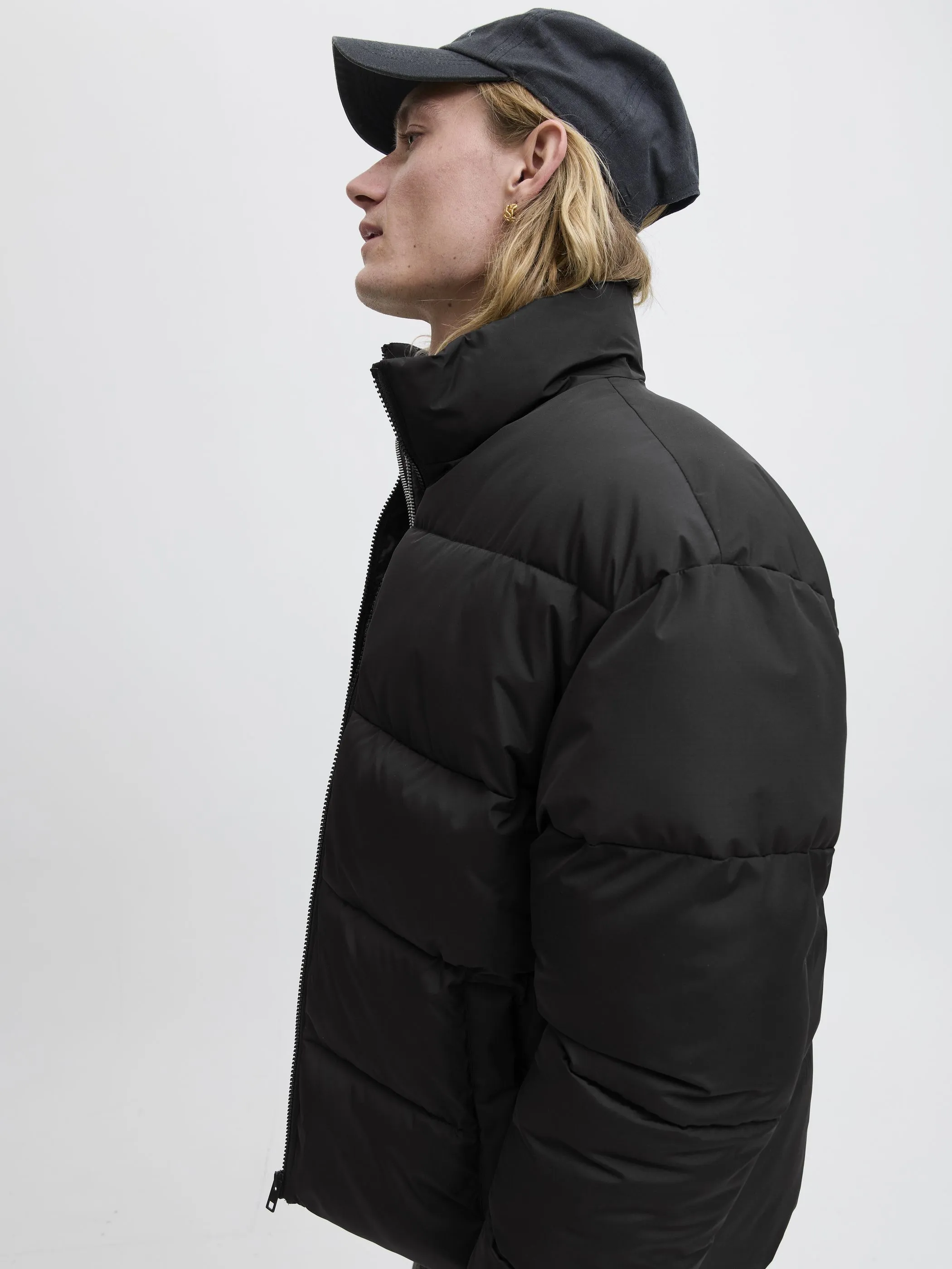 Jack Jones 12279686 JJMAZE PUFFER COLLAR Schwarz 913157 178012