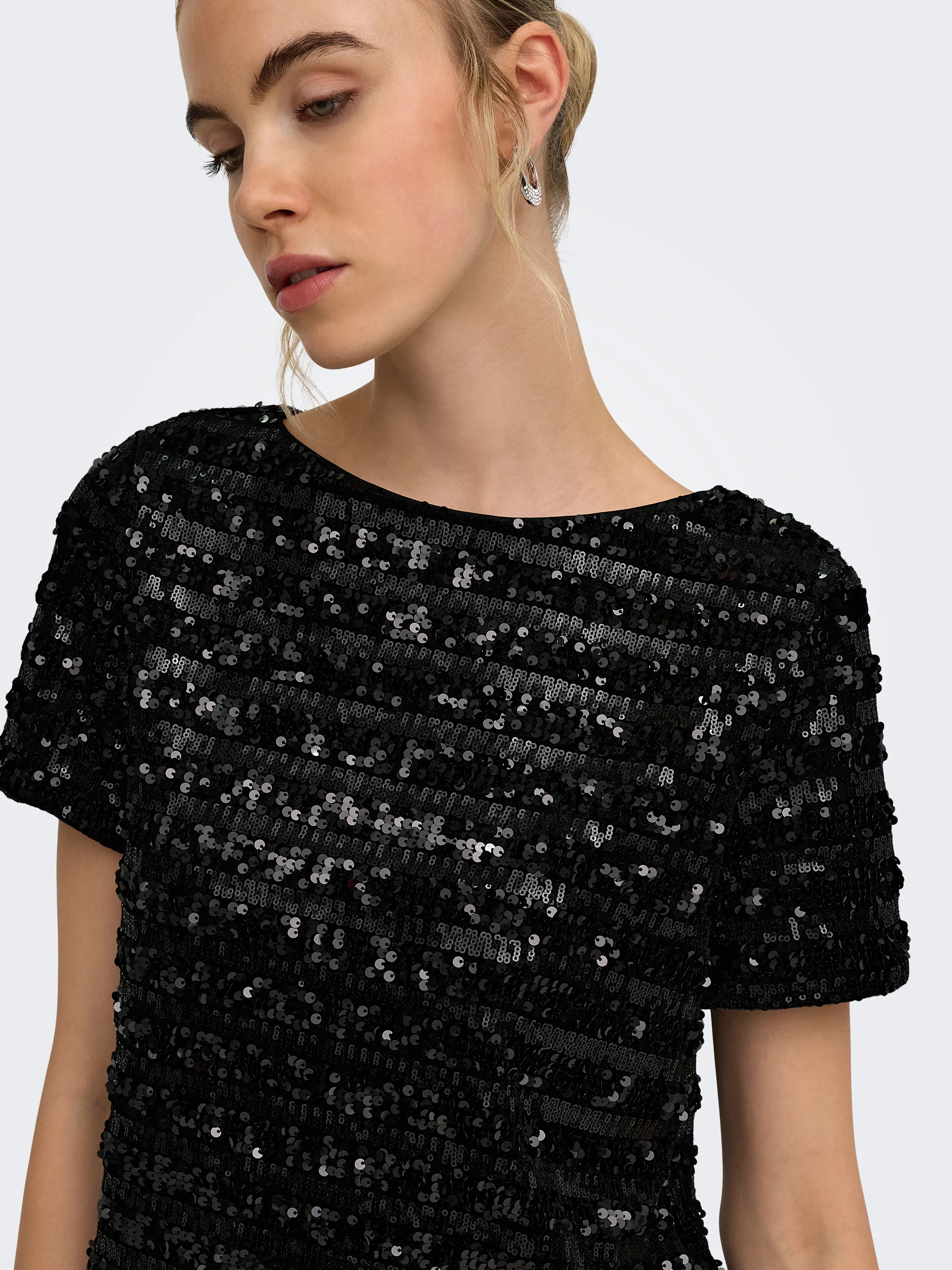 Only 15383758 ONLSALIKA S/S SEQUINS Schwarz 933841 177911001 2