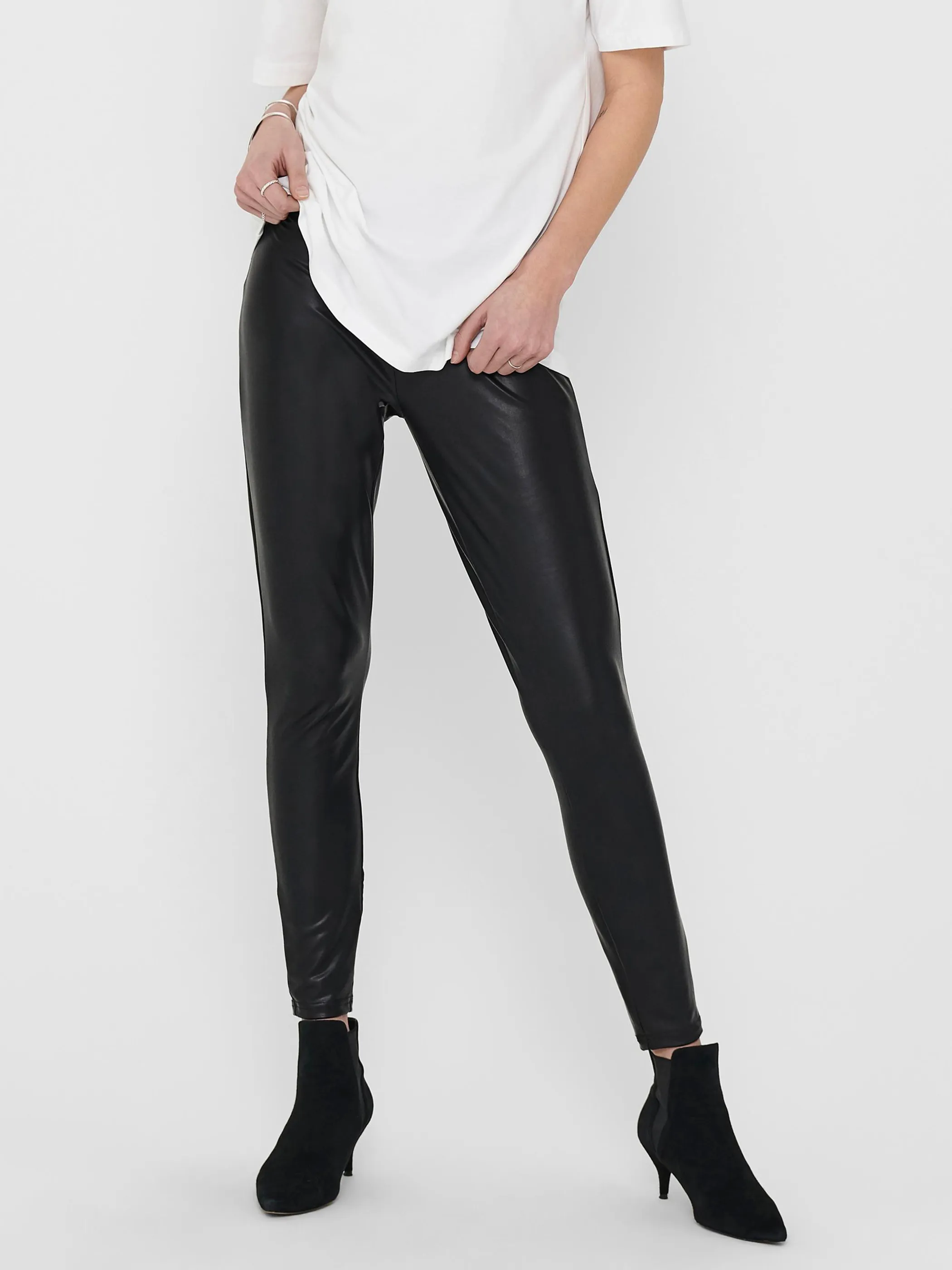 Only 15187844 ONLCOOL COATED LEGGIN Schwarz 842628 177911 3