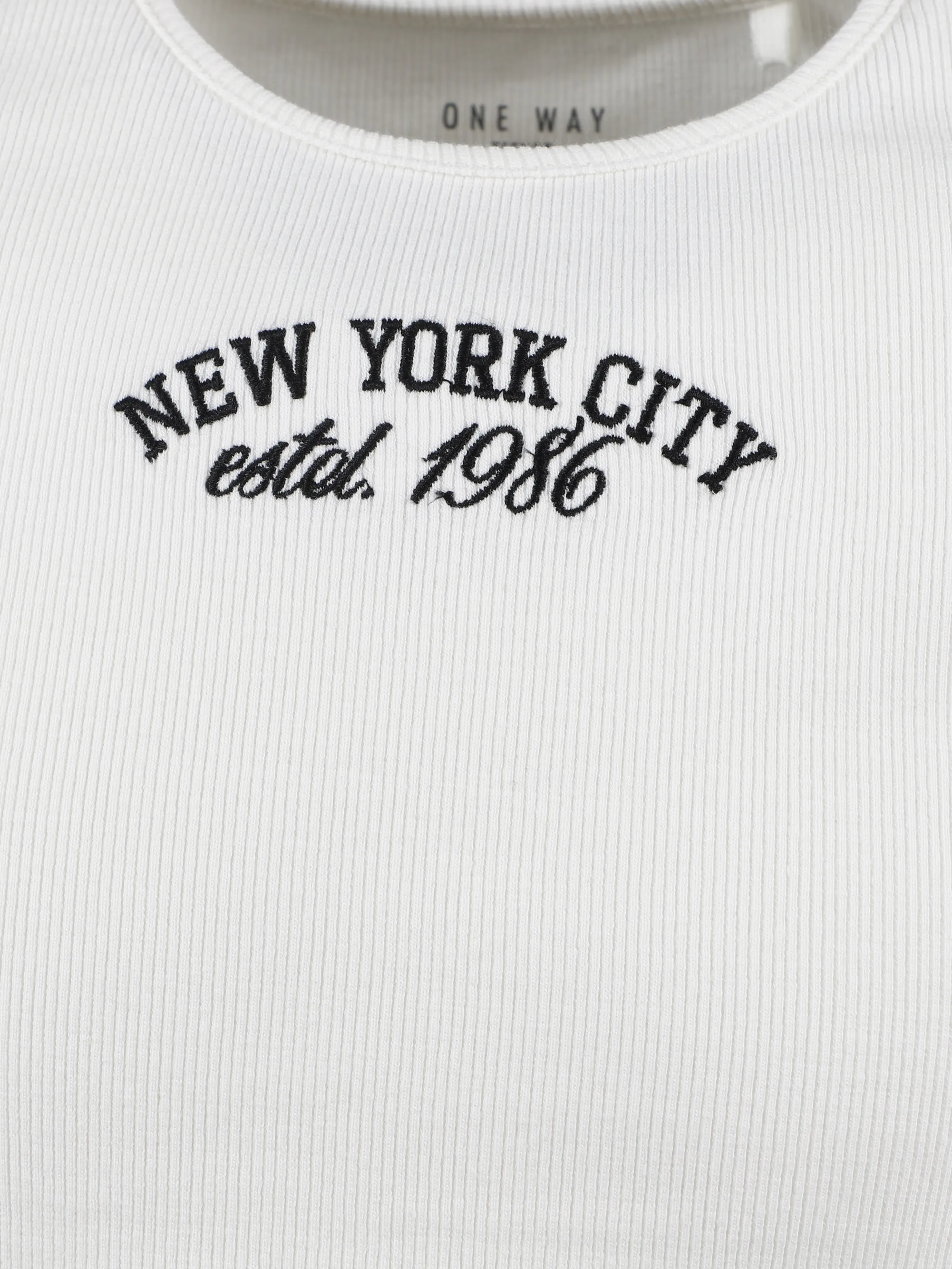 One Way TG Shirt NYC Stickerei in weiß Weiß 921844 WE 3