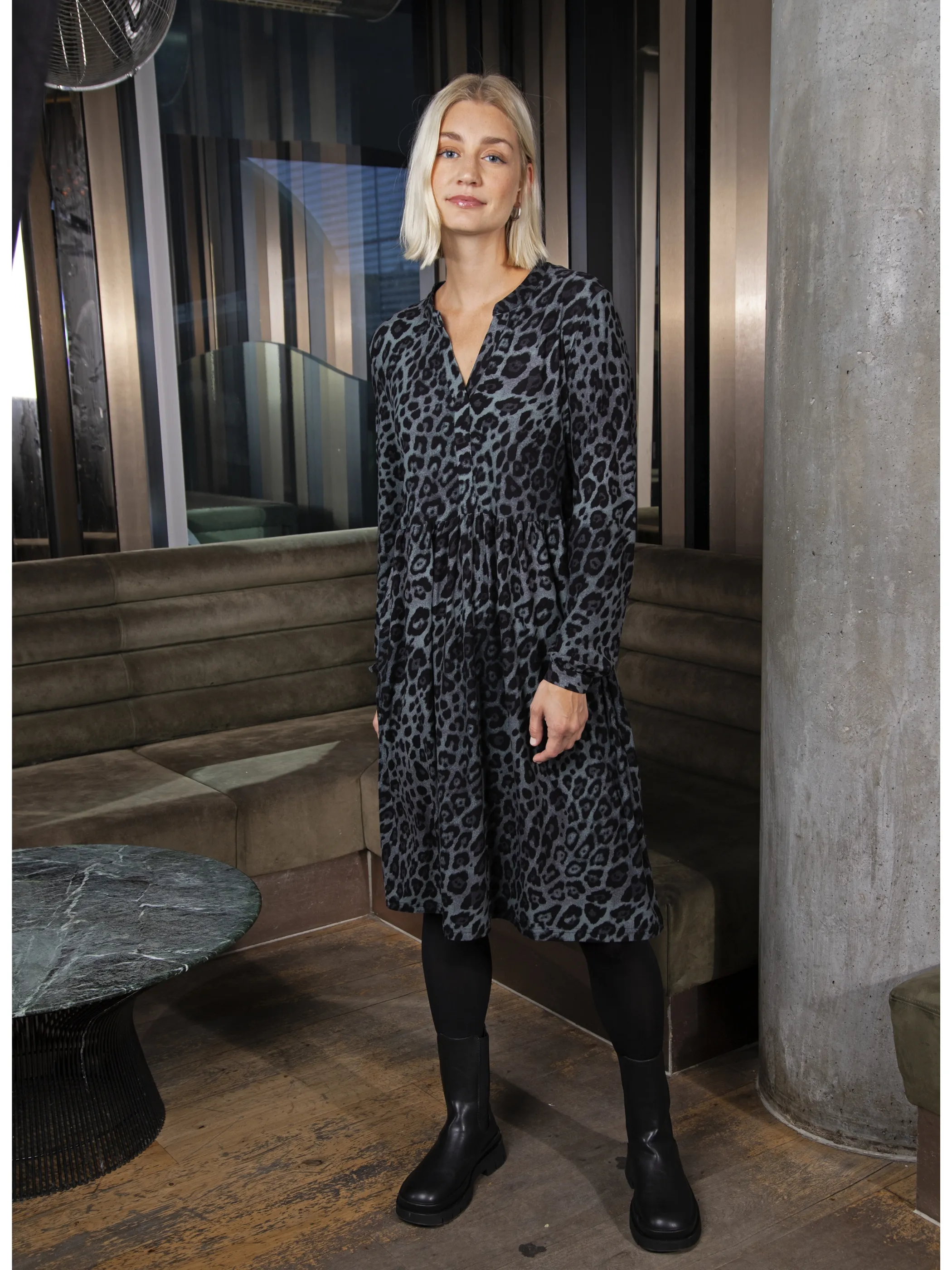 Sure Da-Kleid m. Leomuster Türkis 884184 PETROL GEM 5