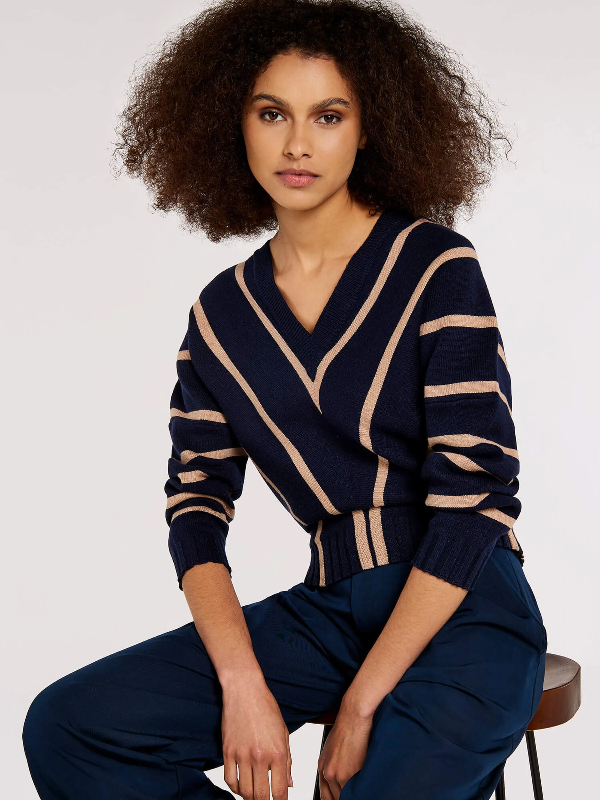 Apricot 643611 Apricot Chevron Vneck Jumper Marine 942152 NAV 3