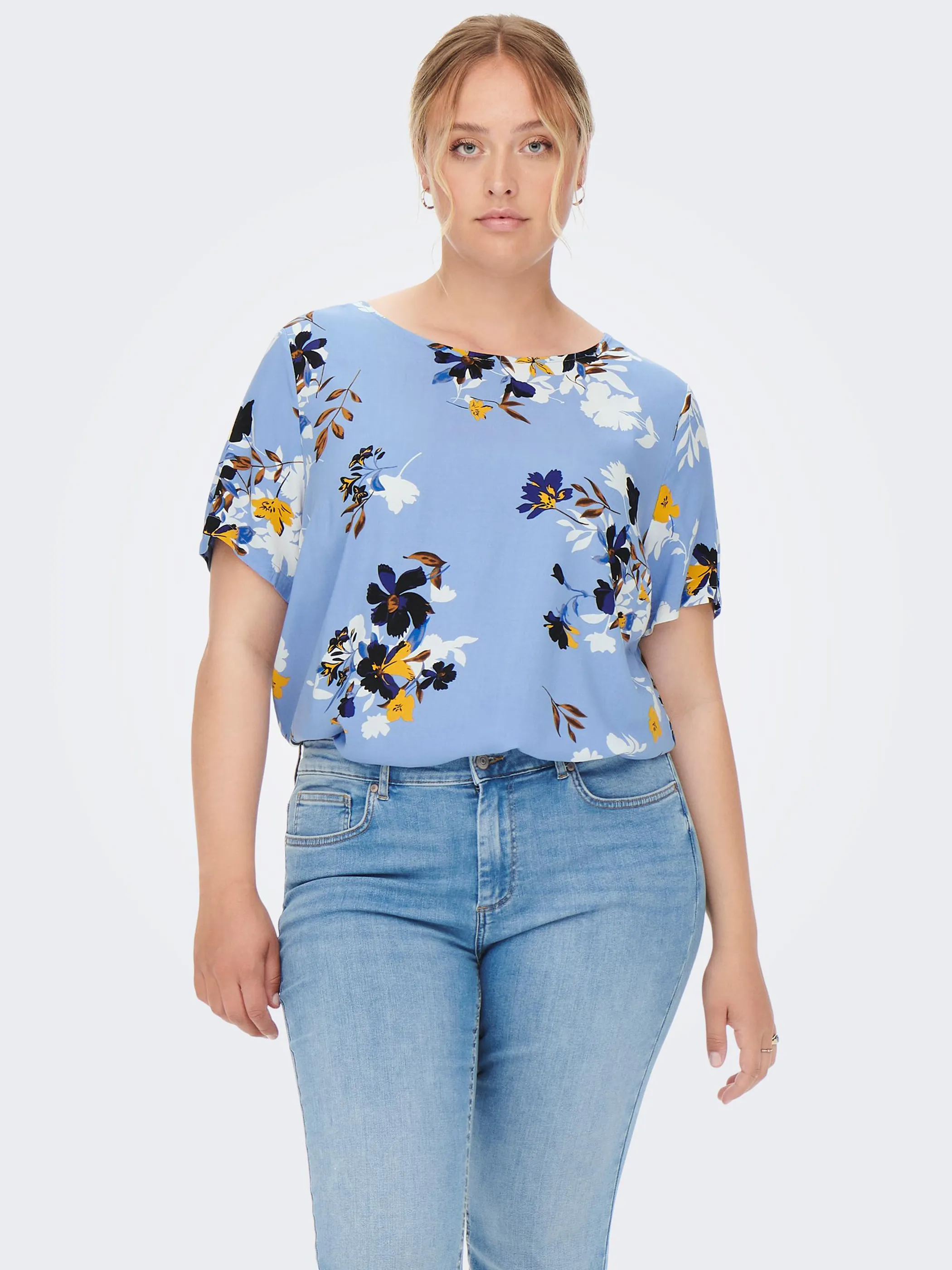 Only Carmakoma 15252513 CARANITA SS TOP AOP Blau 864778 274197003 4 Only Carmakoma 15252513 CARANITA SS TOP AOP Blau 864778 274197003 4
