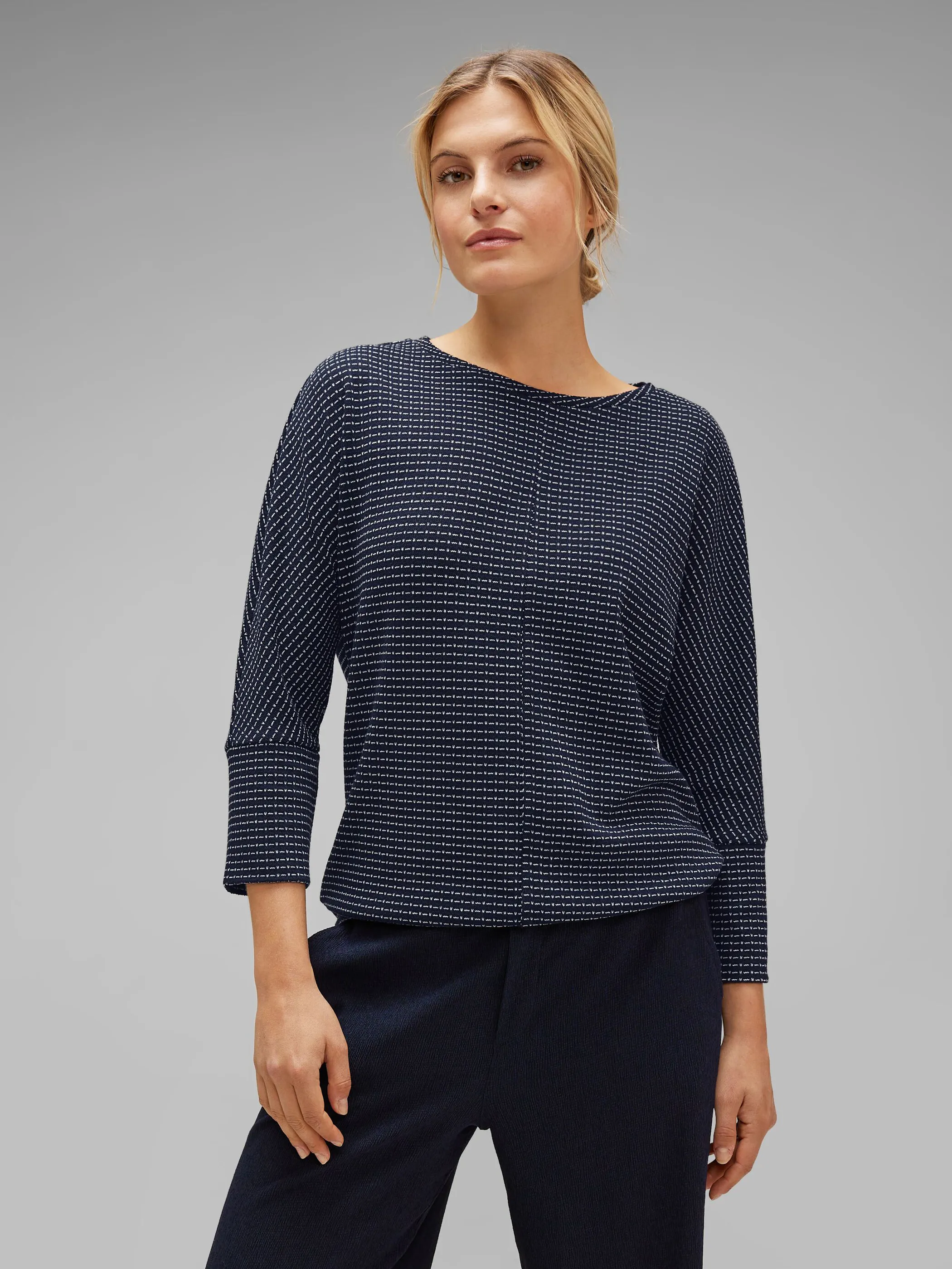 Street One A320565 LTD QR 2-color knit look shirt Blau 889697 21238 3 Street One A320565 LTD QR 2-color knit look shirt Blau 889697 21238 3