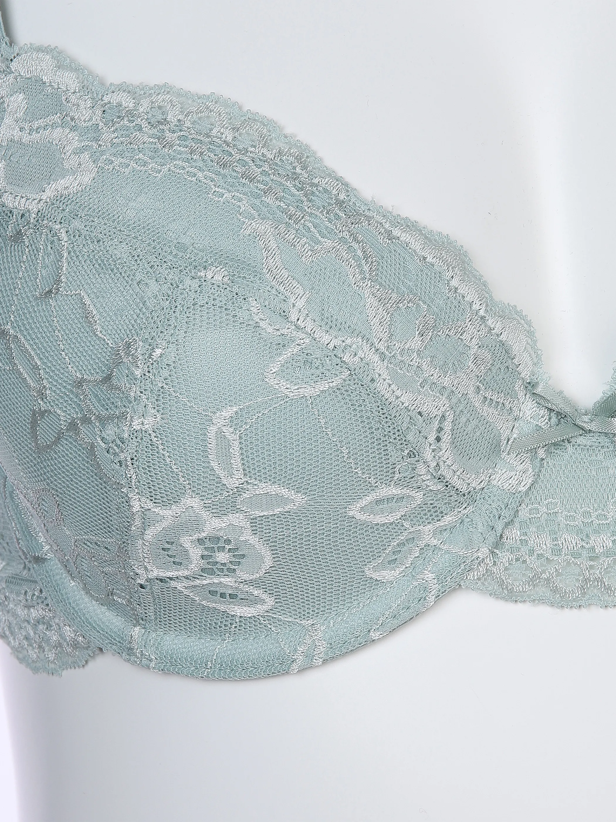 Dorina Lianne/Eco - Da-light padded BH  m. Spitze Grün 867591 SALBEI 3 Dorina Lianne/Eco - Da-light padded BH  m. Spitze Grün 867591 SALBEI 3