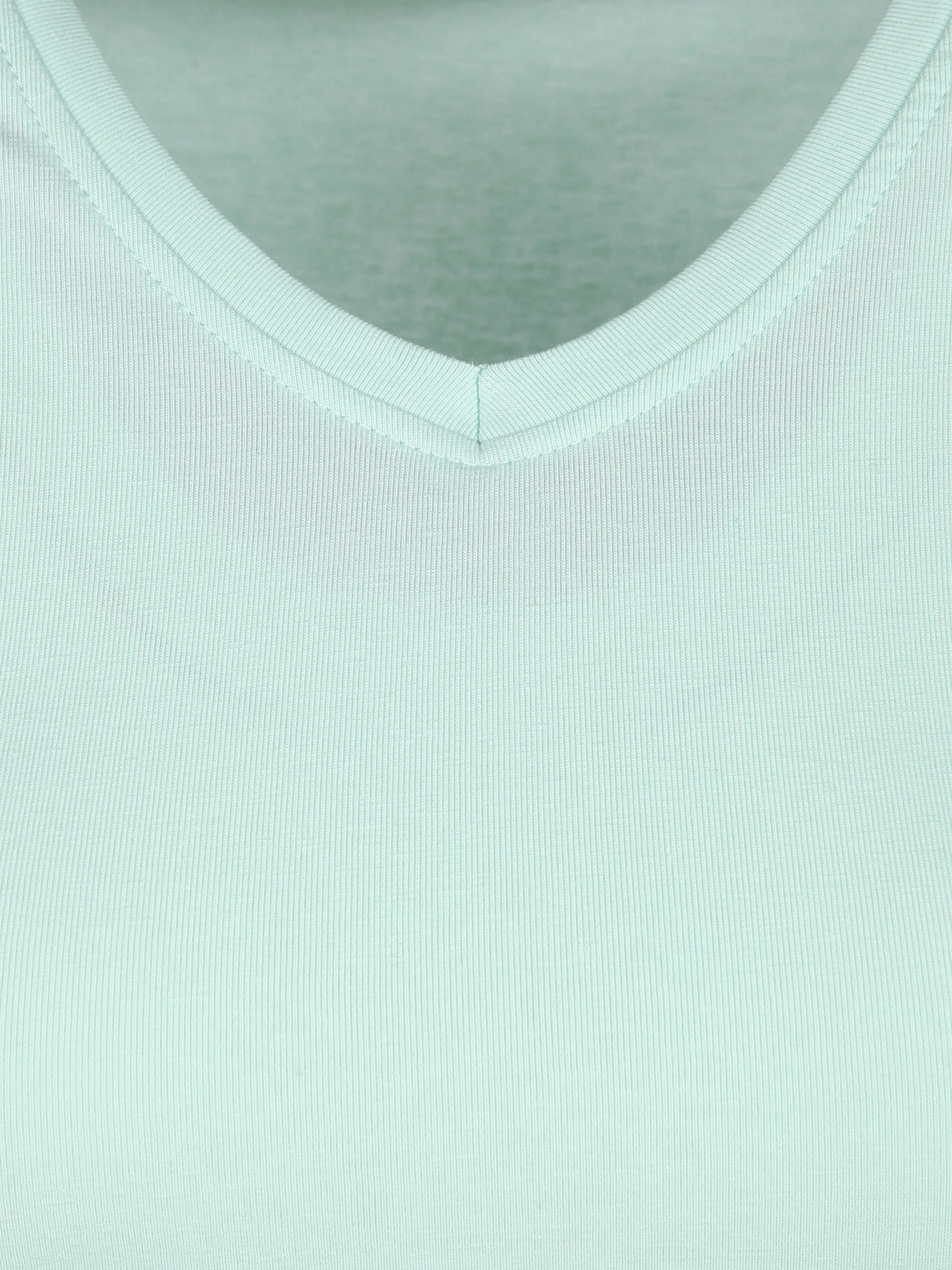 IX-O YF-Da-T-Shirt, V-Ausschnitt Grün 851644 L´MINT 3 IX-O YF-Da-T-Shirt, V-Ausschnitt Grün 851644 L´MINT 3