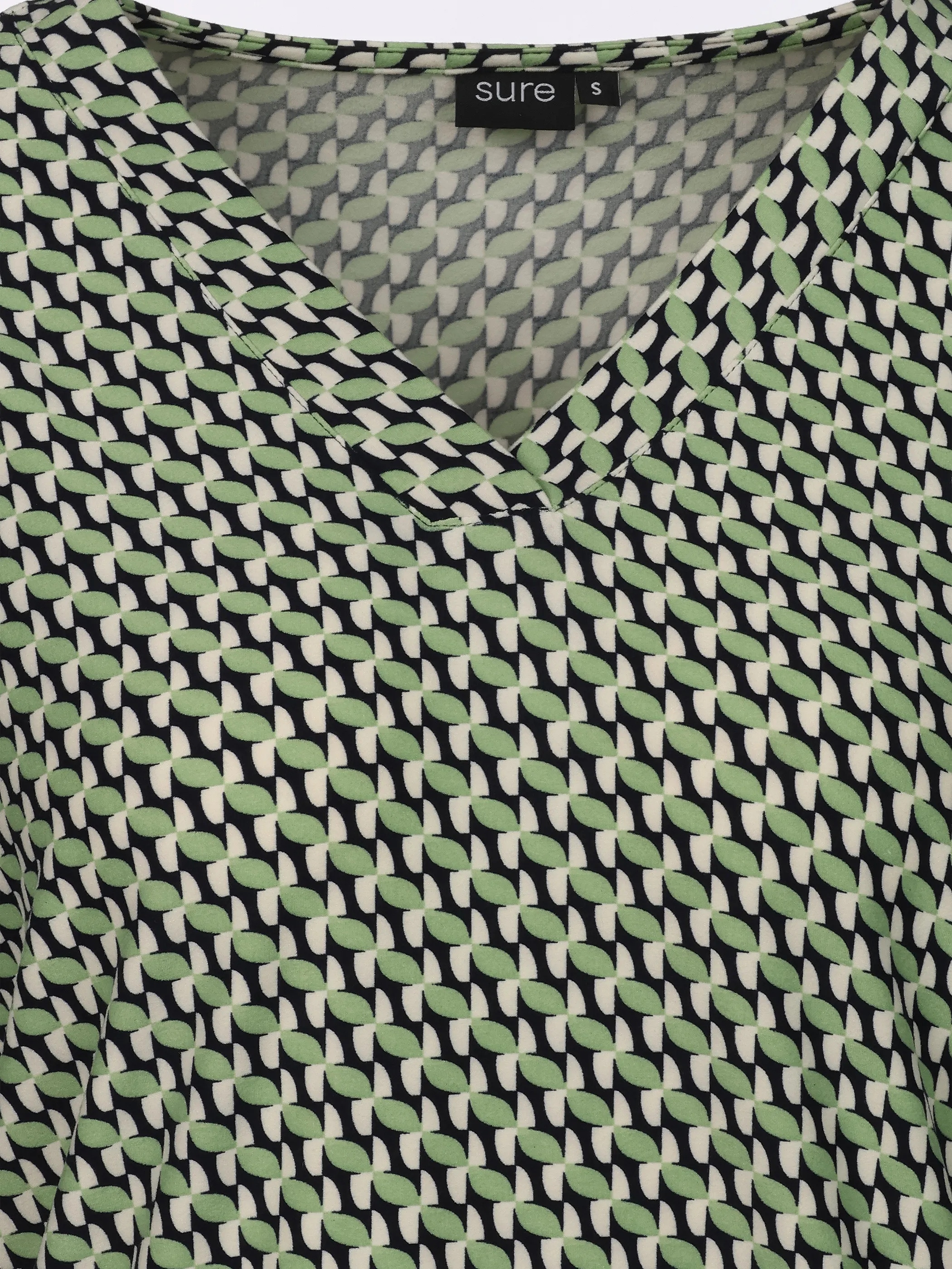 Sure Da-Shirt m. Alloverprint Grün 922329 GREEN 3