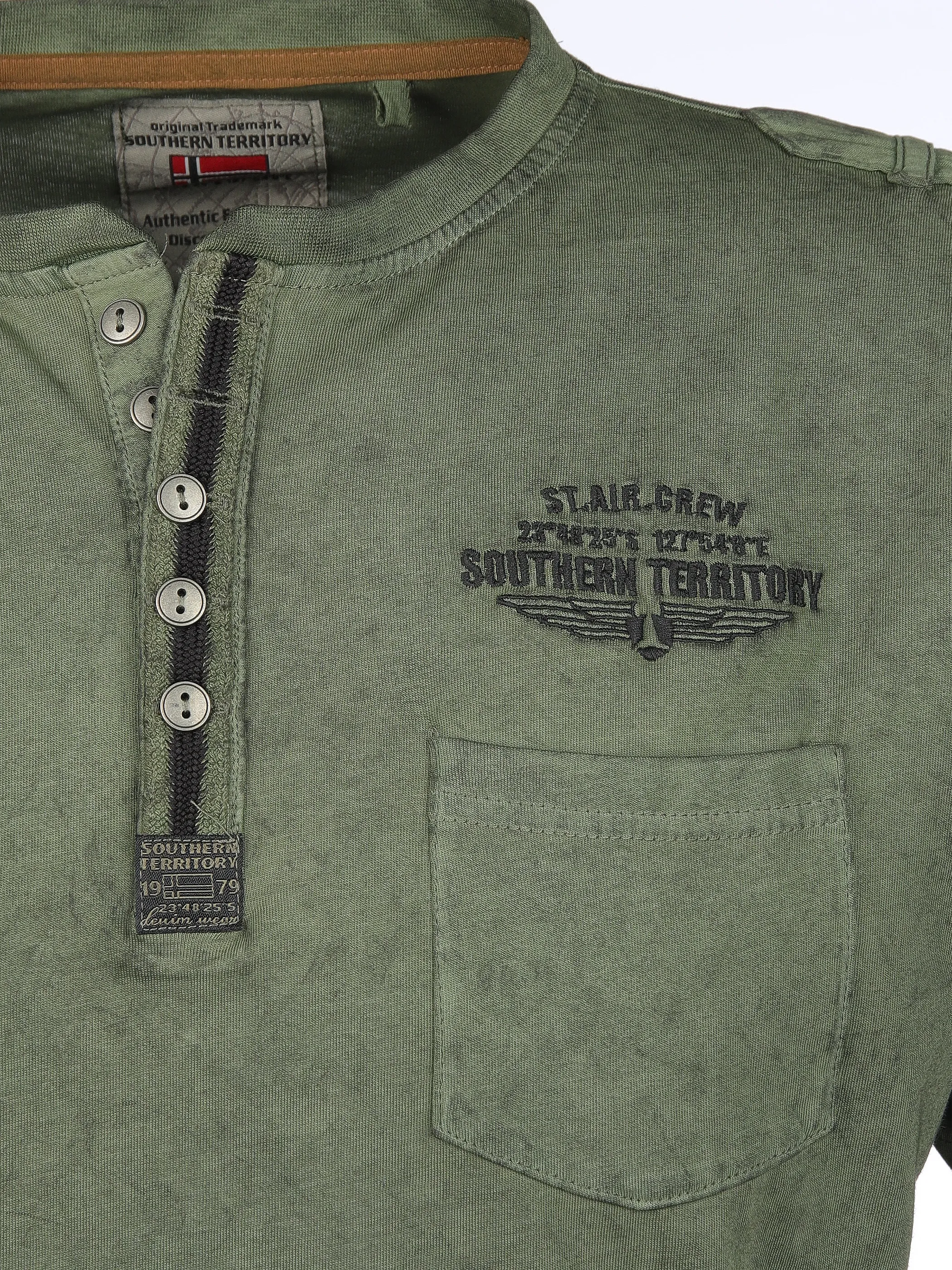 Southern Territory He. Henleyshirt 1/2 Arm washer Oliv 904163 OLIVE 3 Southern Territory He. Henleyshirt 1/2 Arm washer Oliv 904163 OLIVE 3