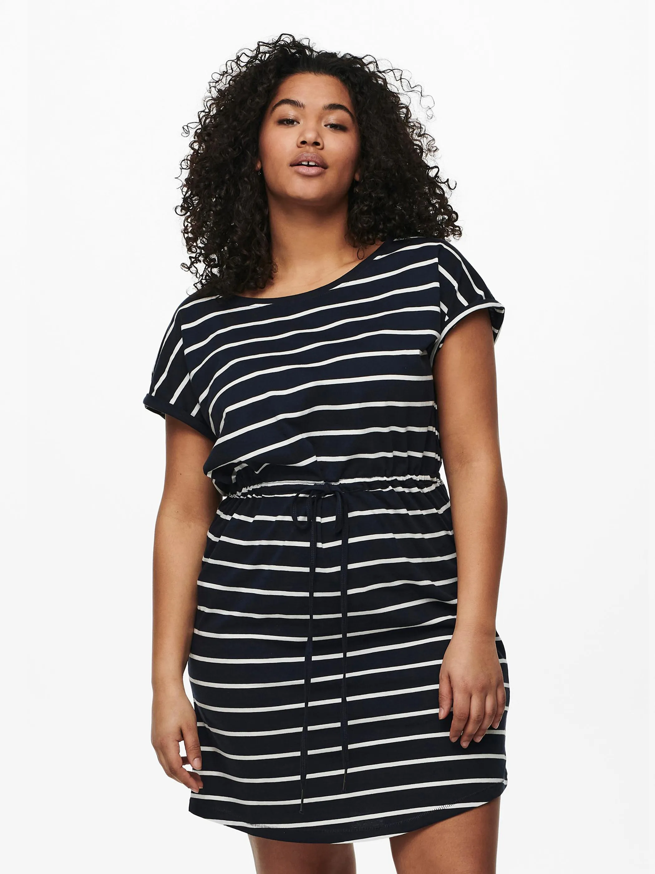 Only Carmakoma 15200395 CARAPRIL SS KNEE  DRE Blau 850574 194962003 3 Only Carmakoma 15200395 CARAPRIL SS KNEE  DRE Blau 850574 194962003 3