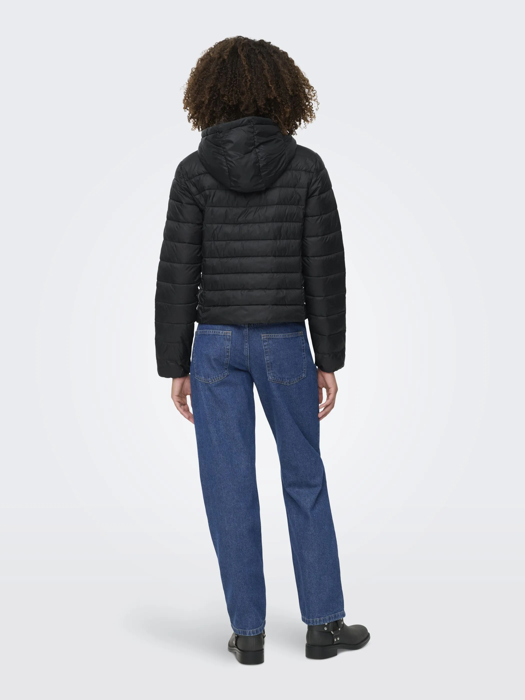 Only 15352020 ONLTAHIA LW QUILTED H Schwarz 913014 177911 4