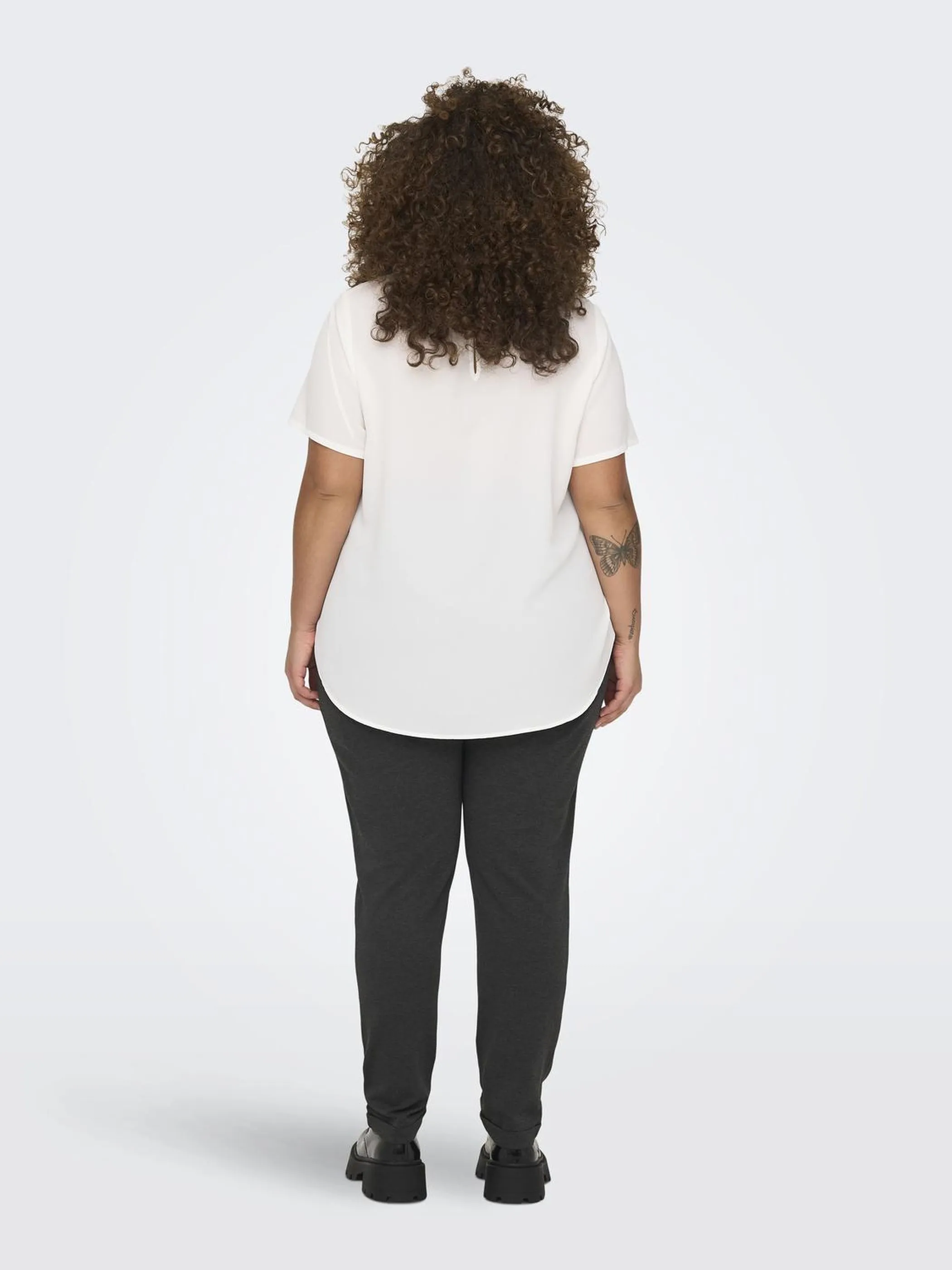 Only Carmakoma 15218353 CARVICA SS AOP TOP NO Weiß 843421 177922 5 Only Carmakoma 15218353 CARVICA SS AOP TOP NO Weiß 843421 177922 5