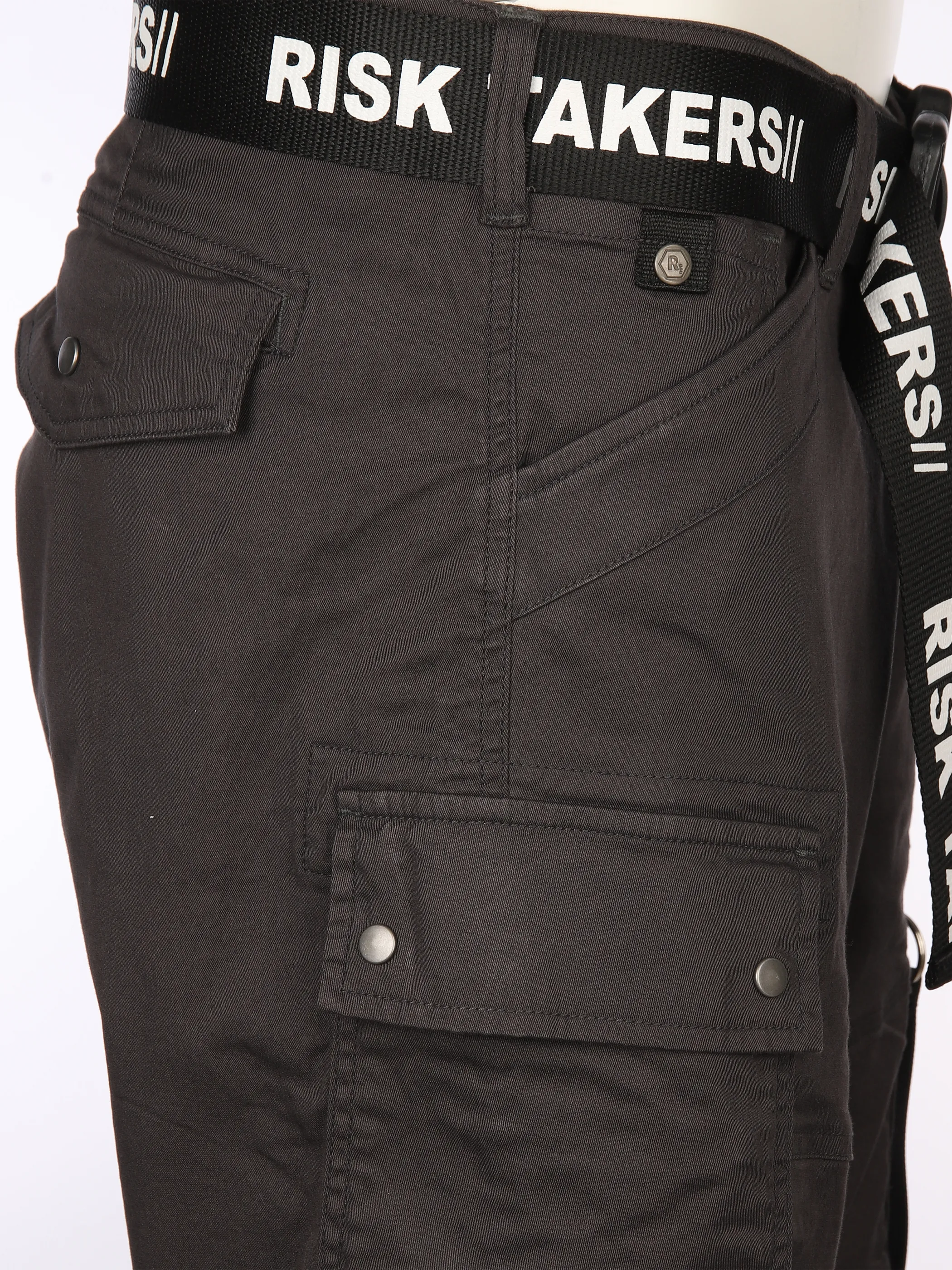 IX-O YF-He- Cargoshort Grau 891828 ANTHRA 4