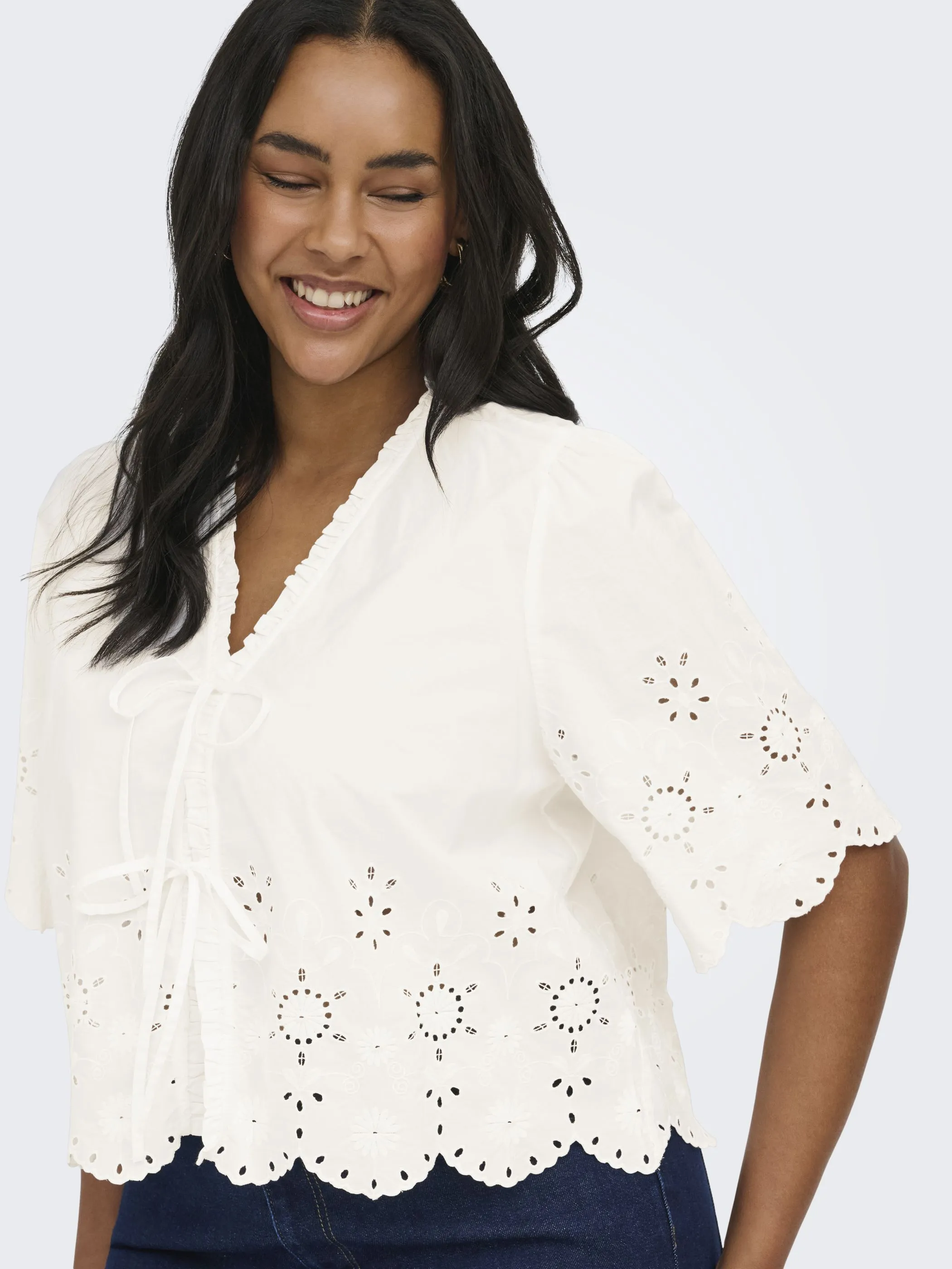 Only Carmakoma 15373754 CARMIFFY S/S EMB TIE Weiß 926825 177922 1