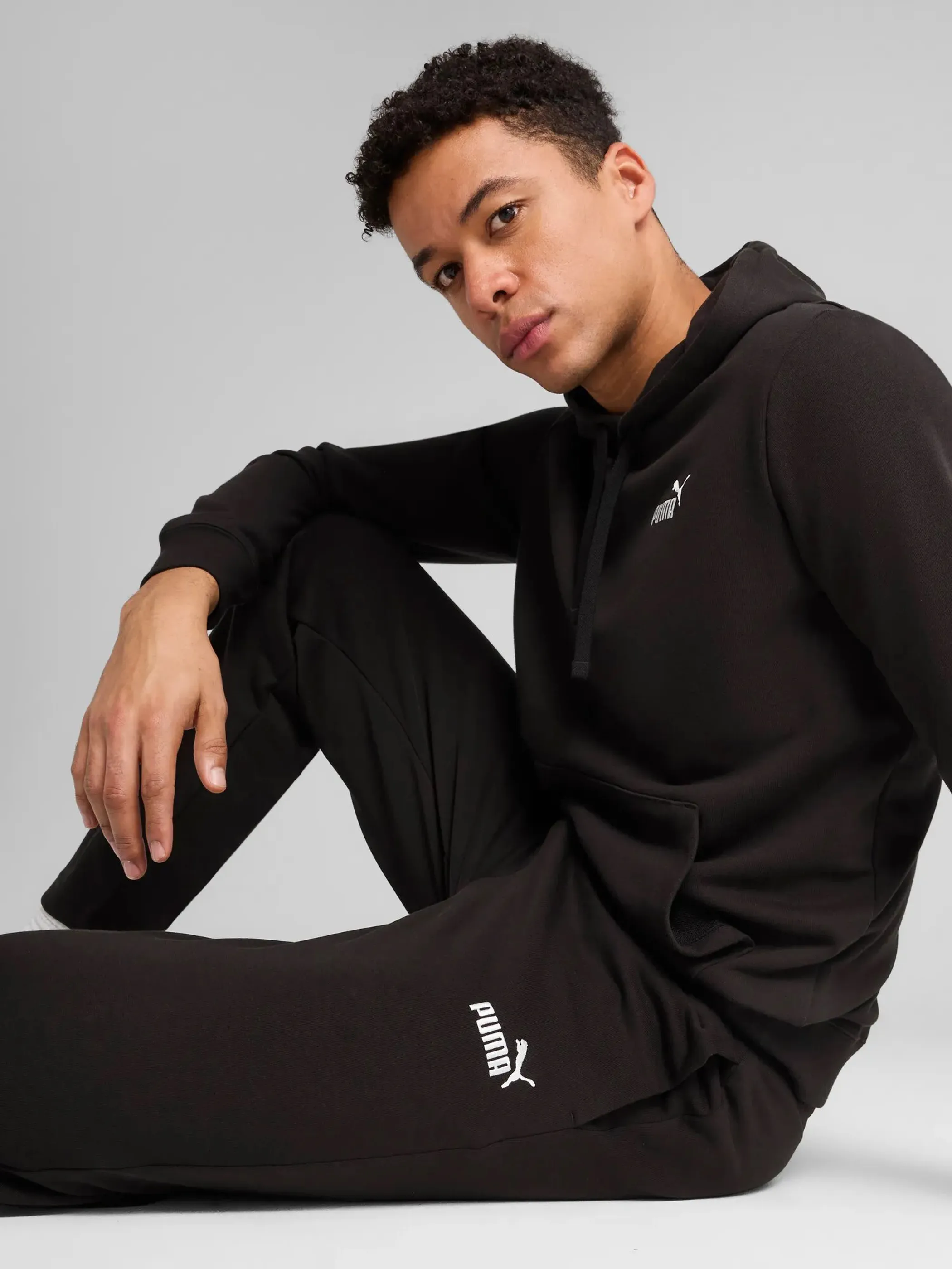 Puma 682612 He Jogginghose ESS No. 1 Logo Schwarz 904544 0001 4