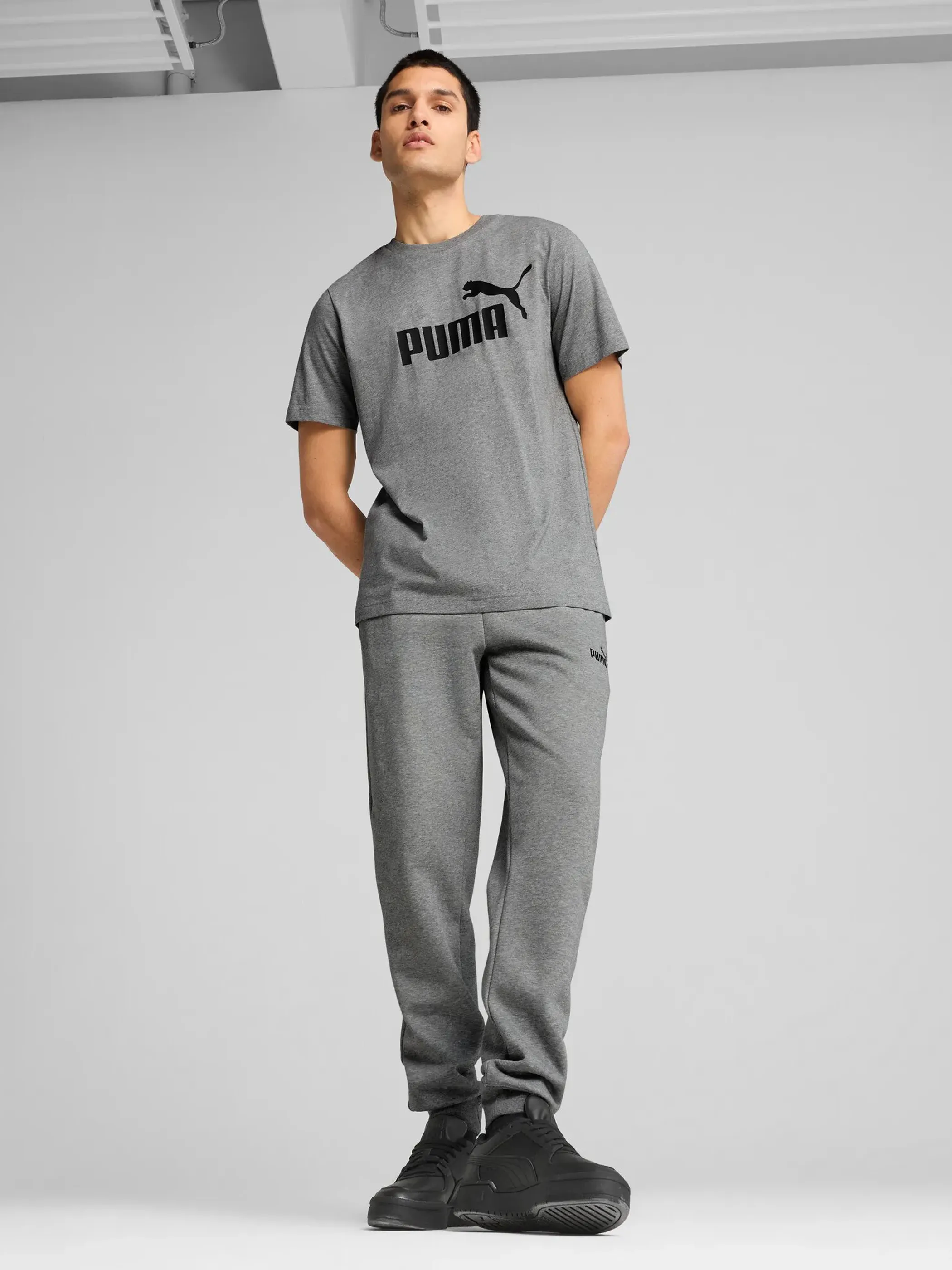 Puma 682532 He-T-Shirt ESS No. 1 Logo Tee Grau 904547 0003 3 Puma 682532 He-T-Shirt ESS No. 1 Logo Tee Grau 904547 0003 3