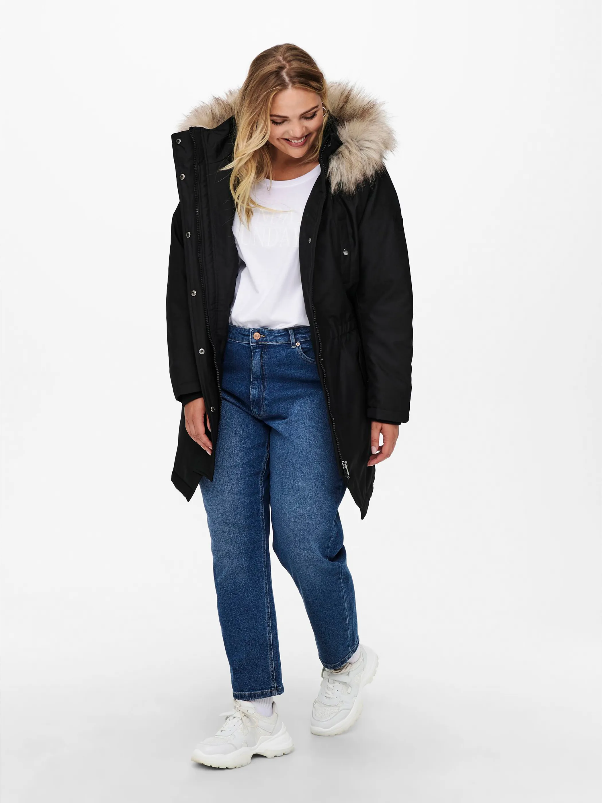 Only Carmakoma 15185999 CARIRENA PARKA COAT O Schwarz 854849 177911002 3