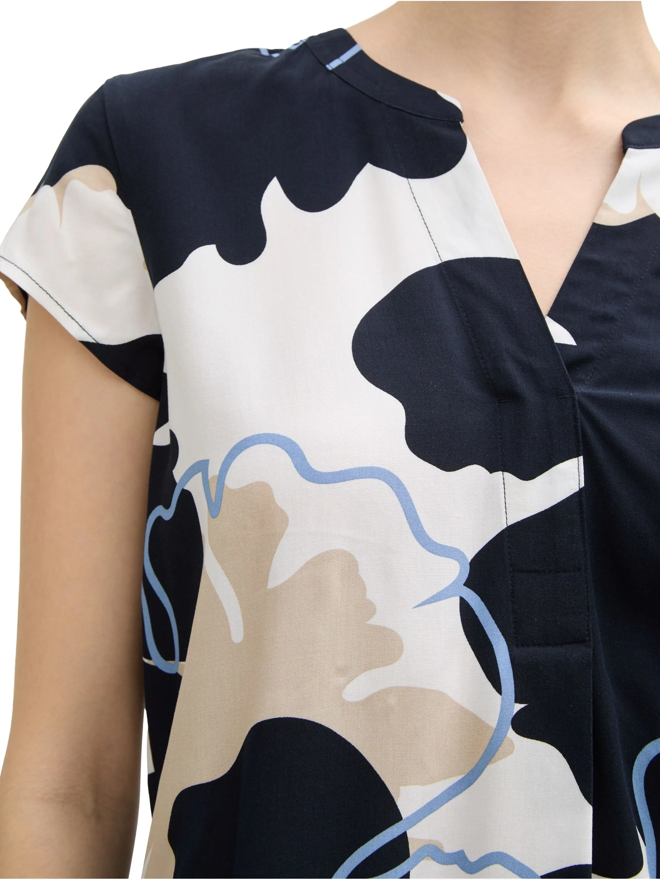 Tom Tailor 1045238 NOS blouse printed shortsleeve Marine 905962 37124 4 Tom Tailor 1045238 NOS blouse printed shortsleeve Marine 905962 37124 4
