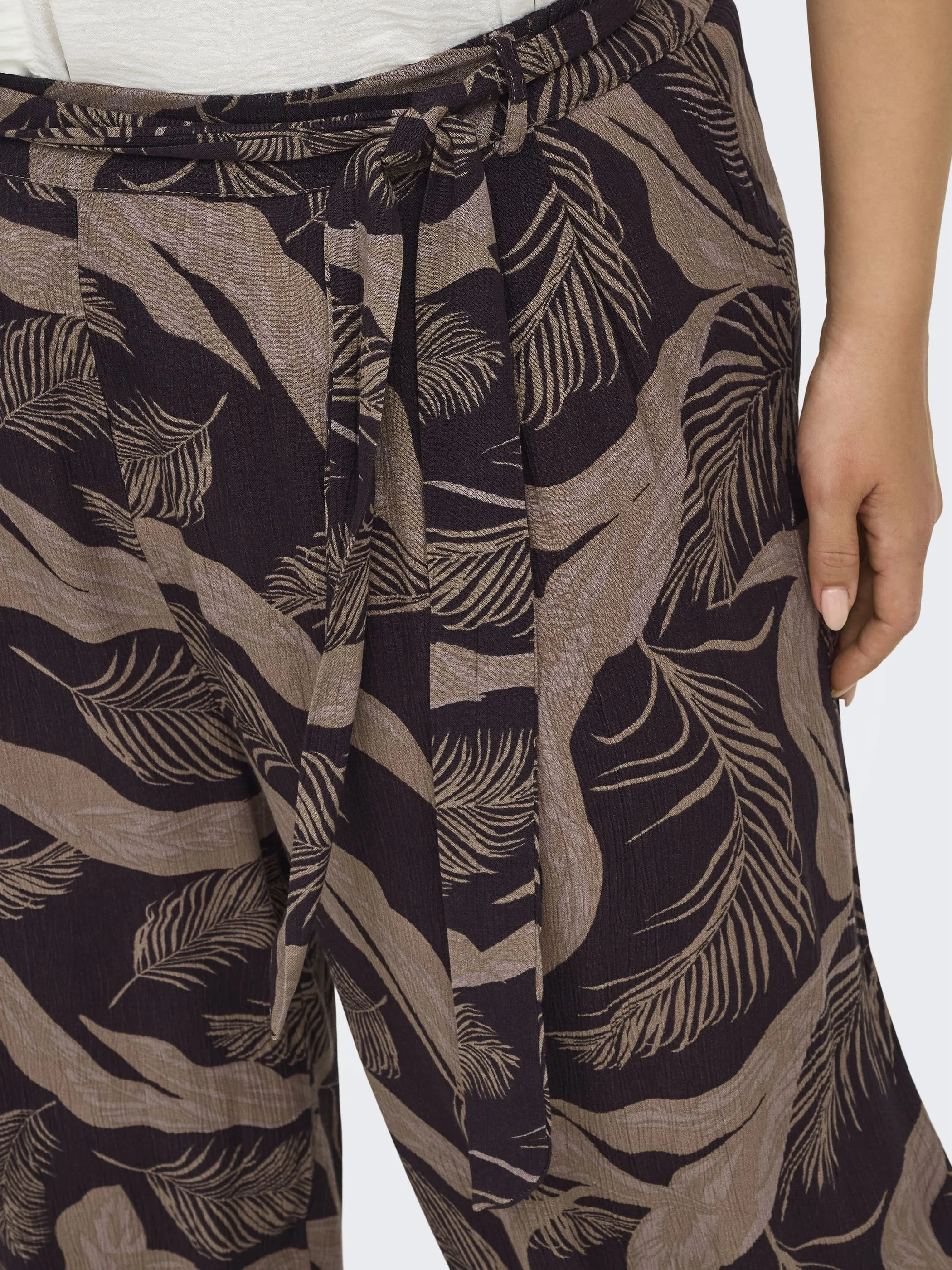 Only Carmakoma 15372073 CARVILMA CULOTTE PANT Weiß 926835 273815002 3